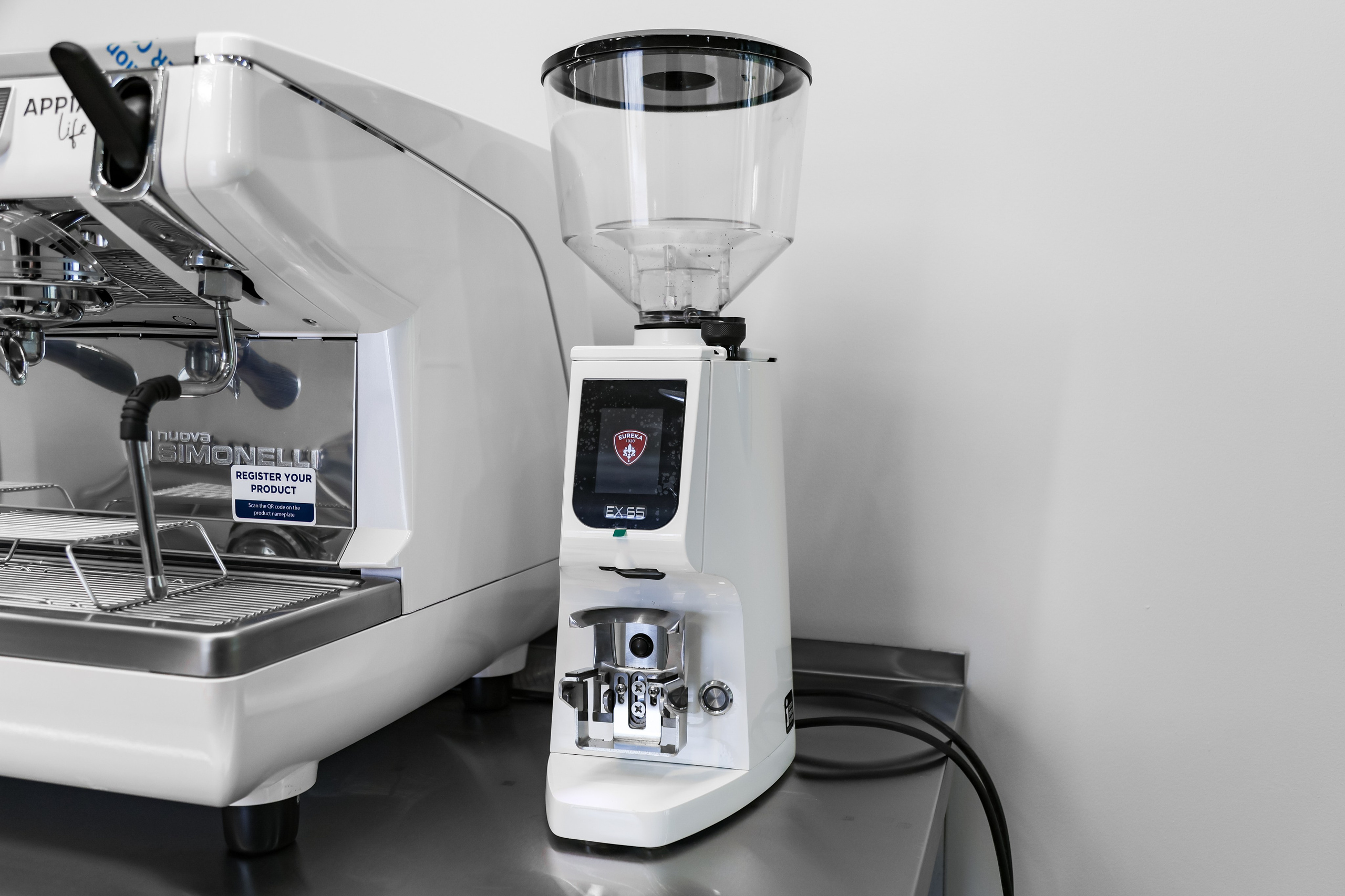 COFFEE MACHINES FOR MARKETPLACE. Mixturecaptures