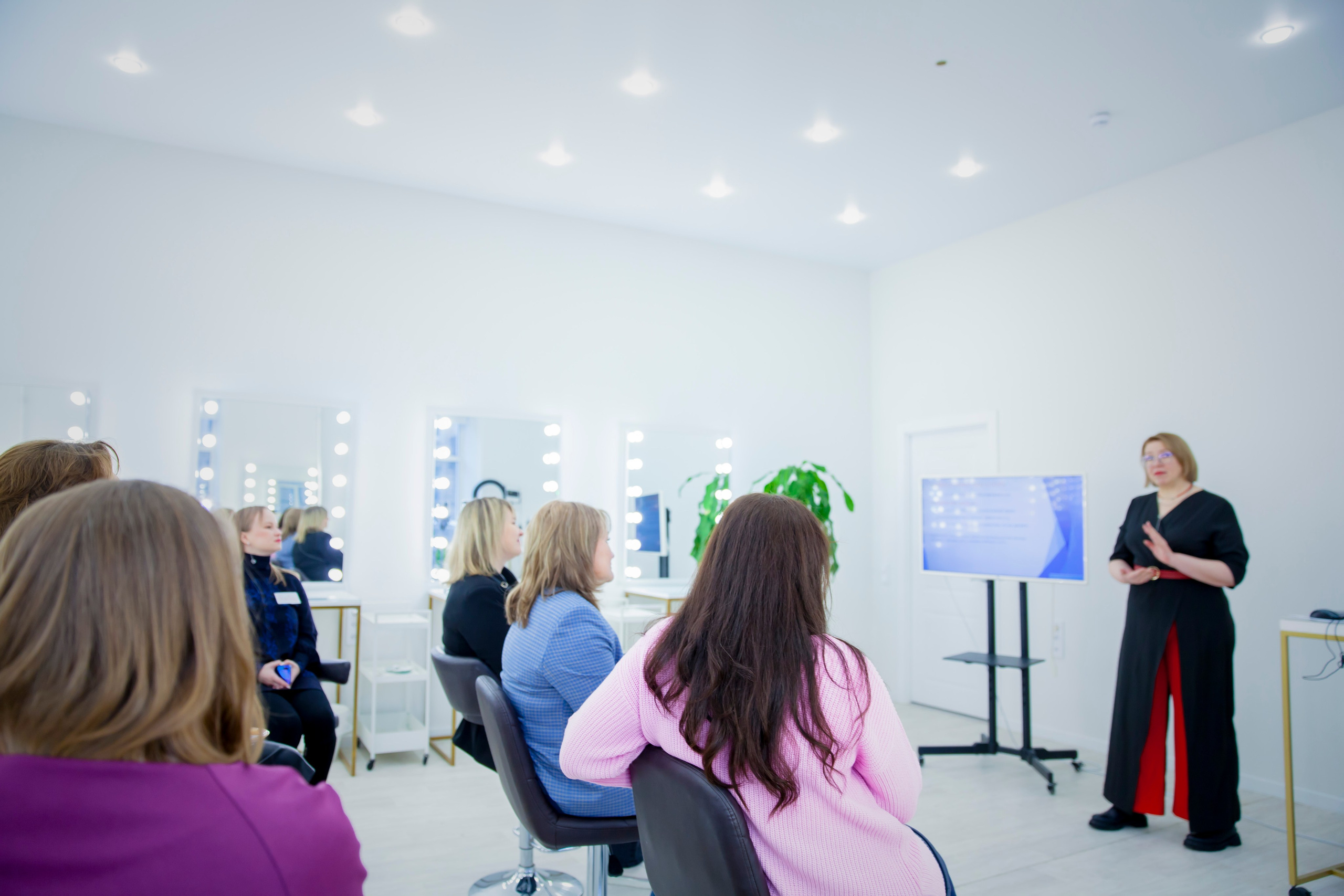 Мастер — класс Анастасии Варенцовой и Марии Адамович «Личный бренд». Фотограф Александра Степанова