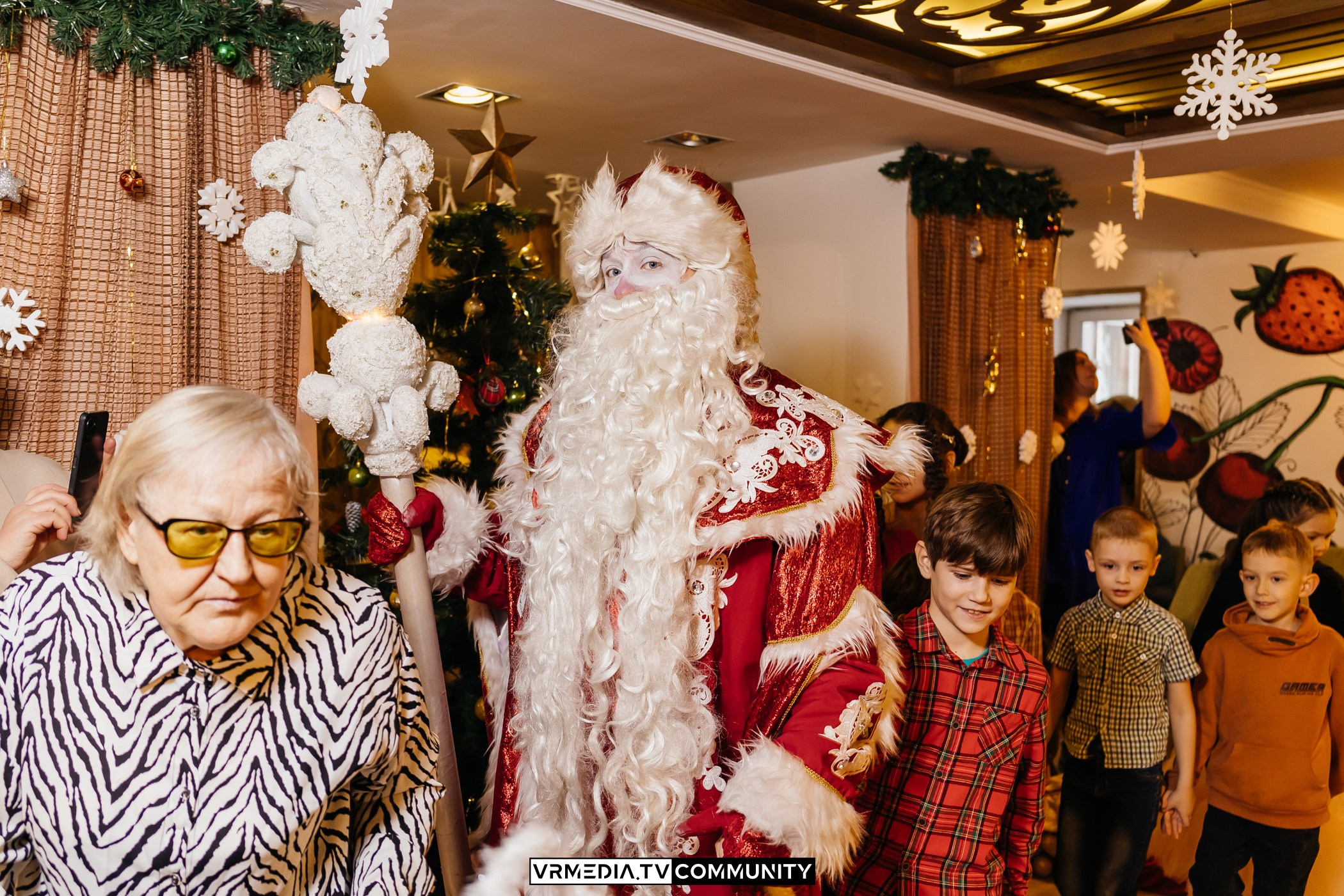 Новогодний вечер в кафе «КАмпот»