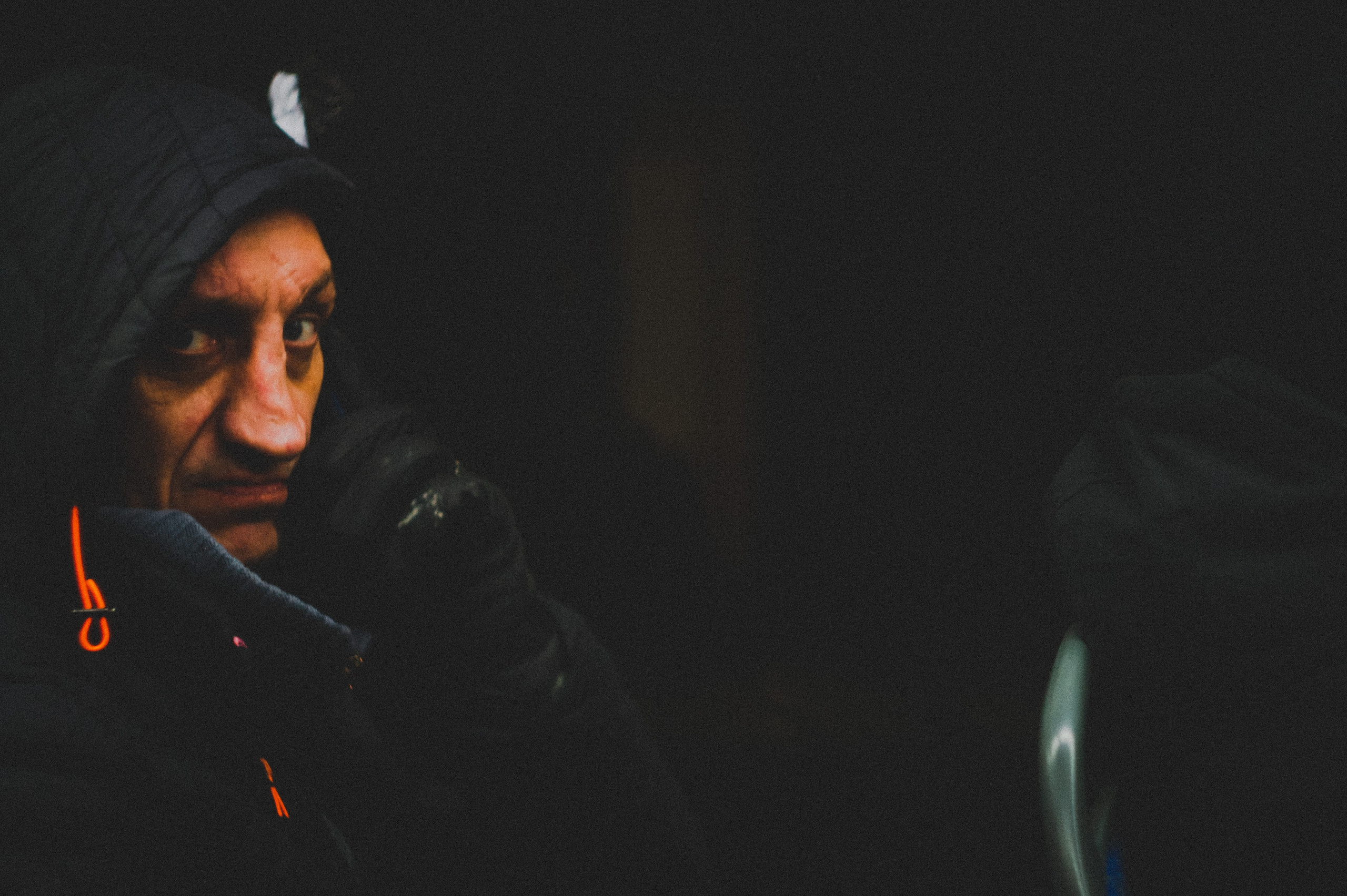 «Маршрут» Фотоэссе о жизни людей в автобусе. Den Mirov — Фотограф, Музыкант