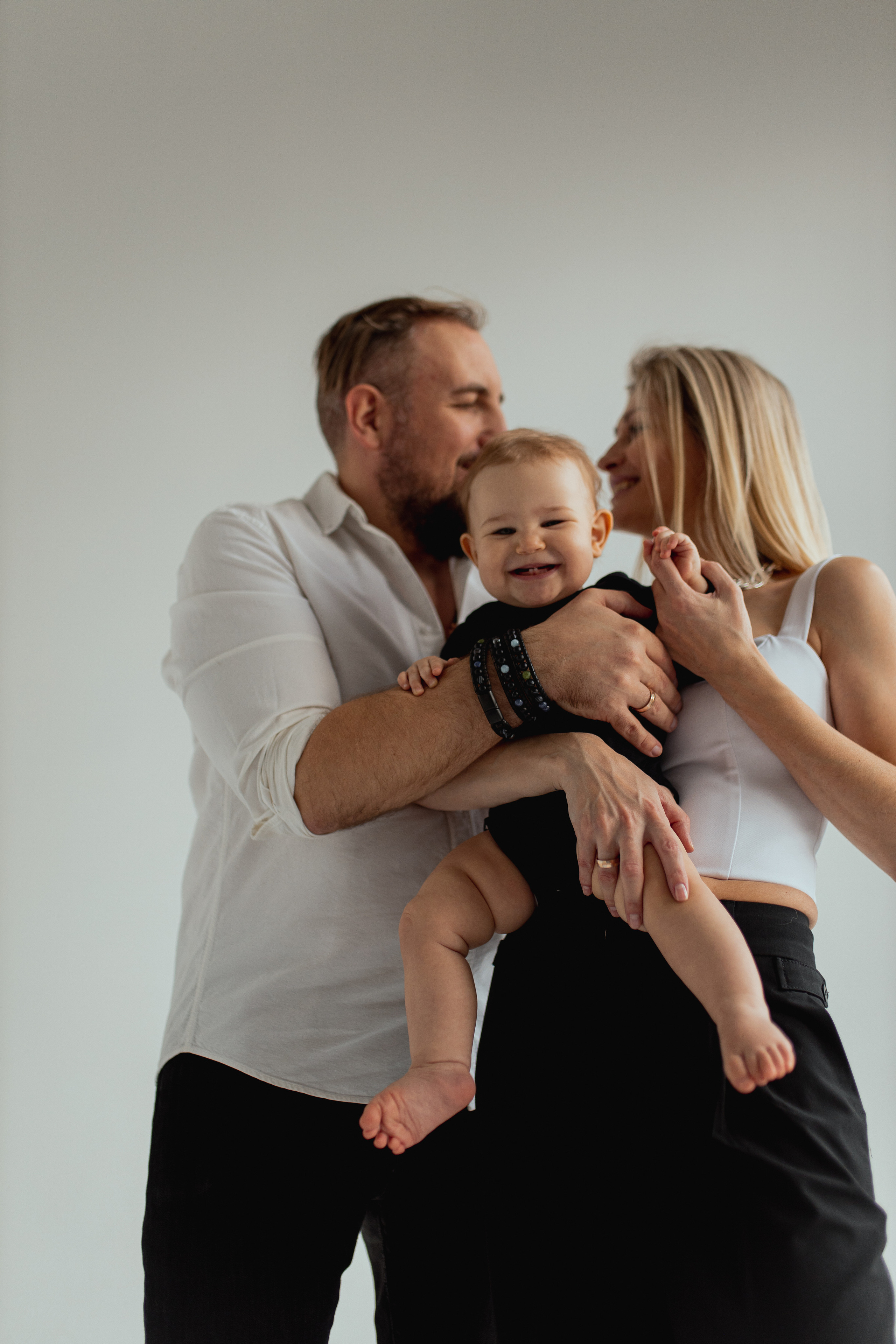 Алисия, Антон и их прекрасное чудо. Свадебный фотограф | Москва