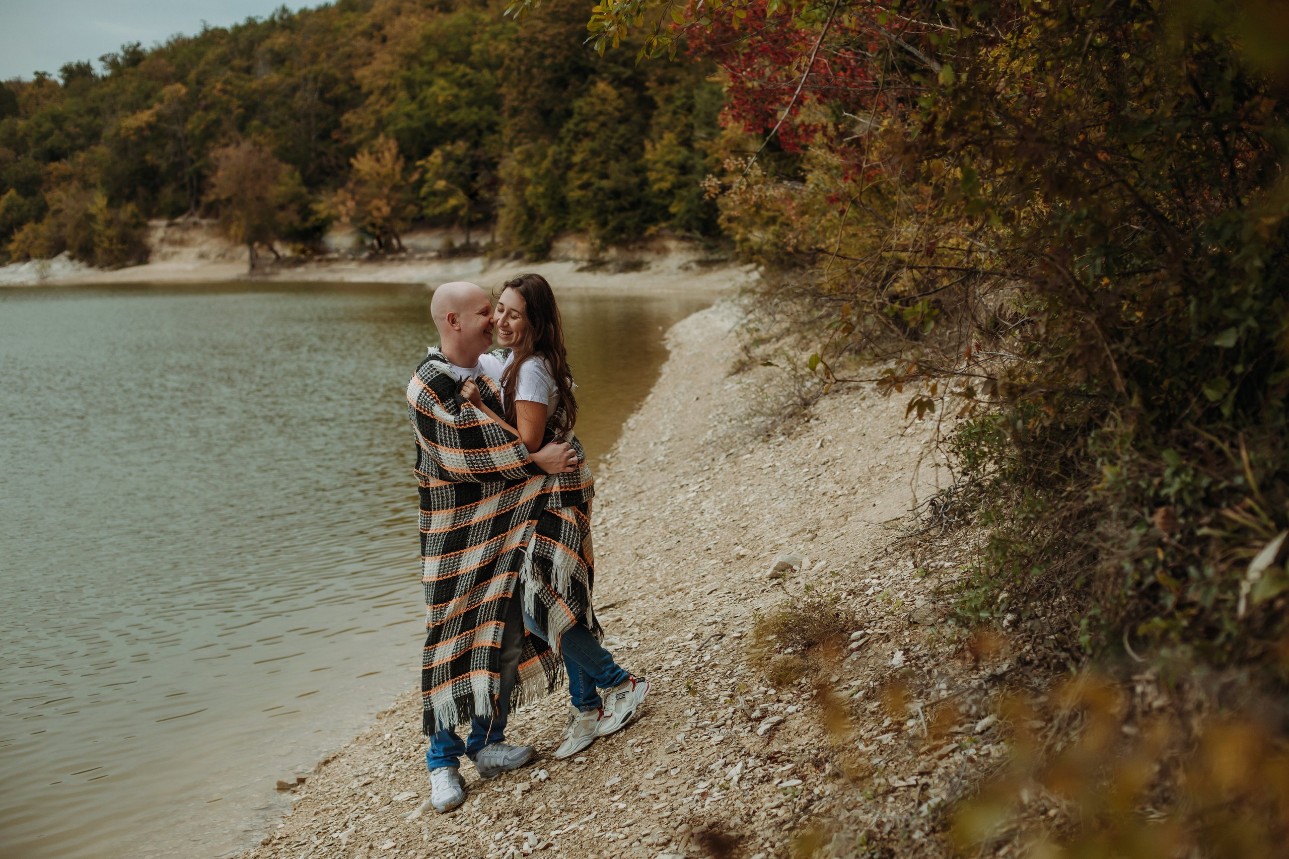 На озере. Фотограф Новороссийск