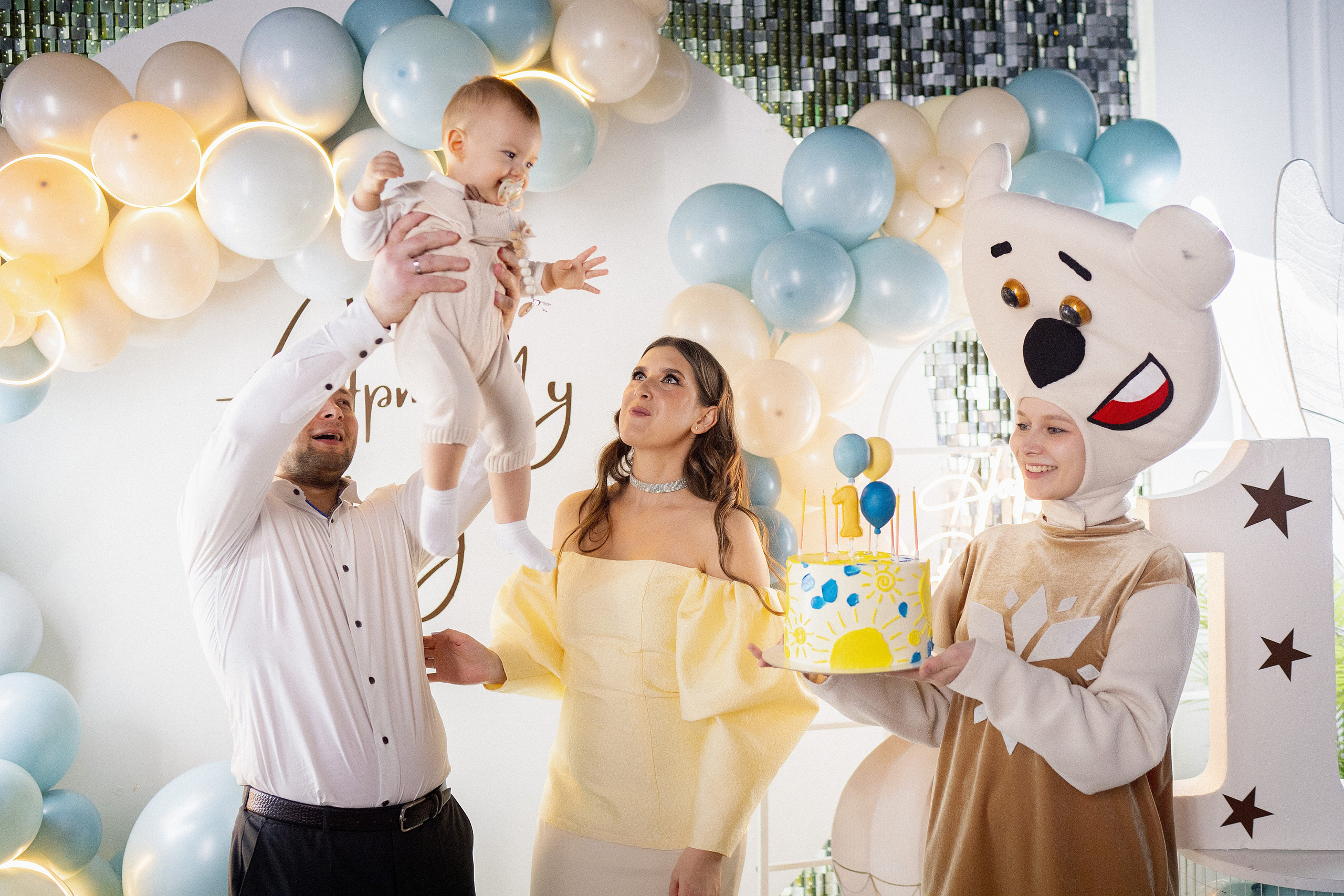 Годик Артёму. Фотограф на Крещение и Венчание в Красноярске Рамазанова Юлия