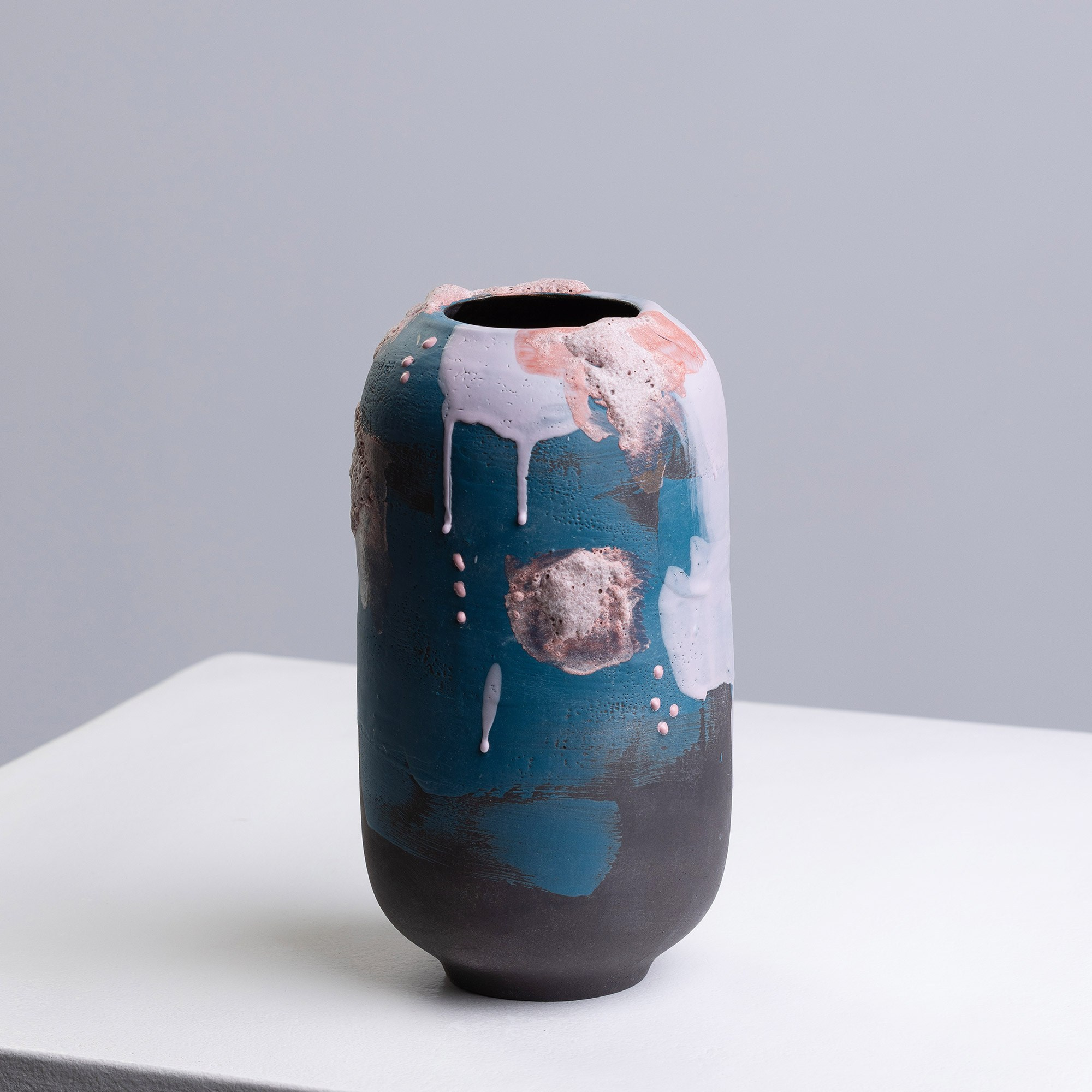 Арлекин. Художник керамист Вика Уйстрайх