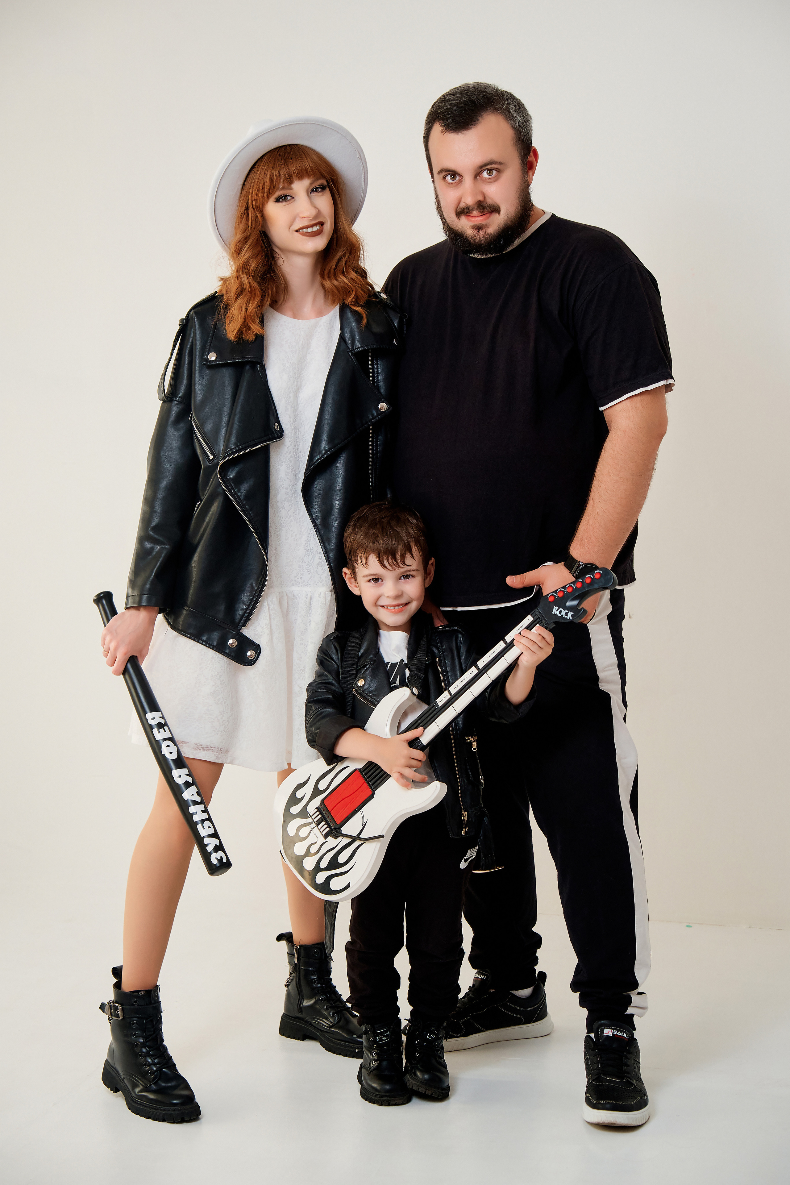Семейная фотосессия в стиле «РОК». Фотограф Таганрог Анна Трайжон