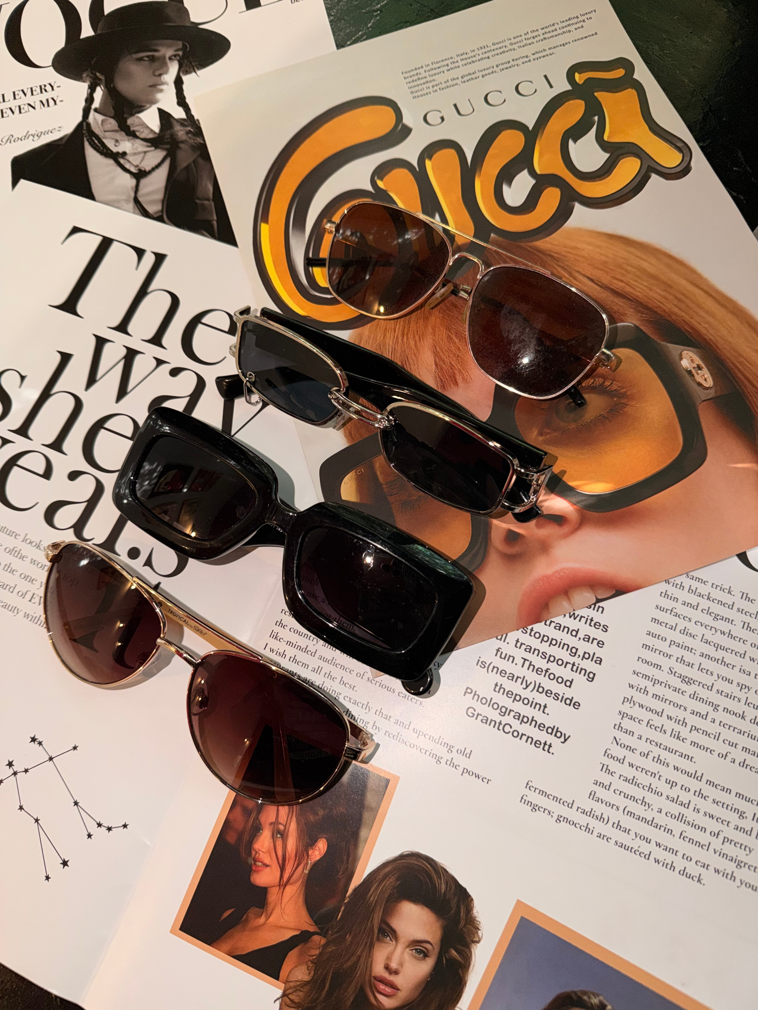 Украшения. Первая студия автопортрета в Донецке КЬЮ