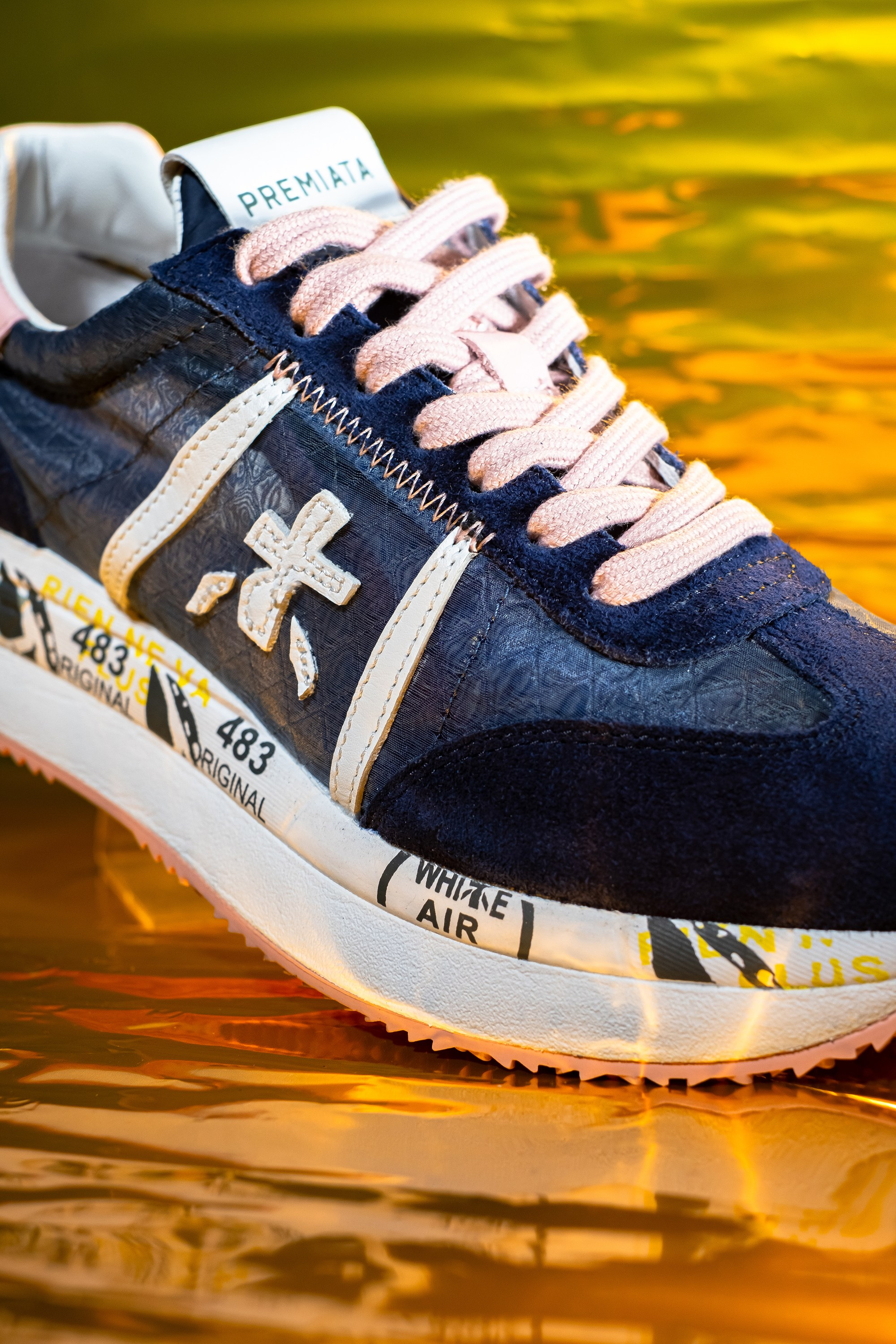 Предметная съёмка для маркетплейсов обуви. Предметный фотограф в Симферополе Антон Катунин