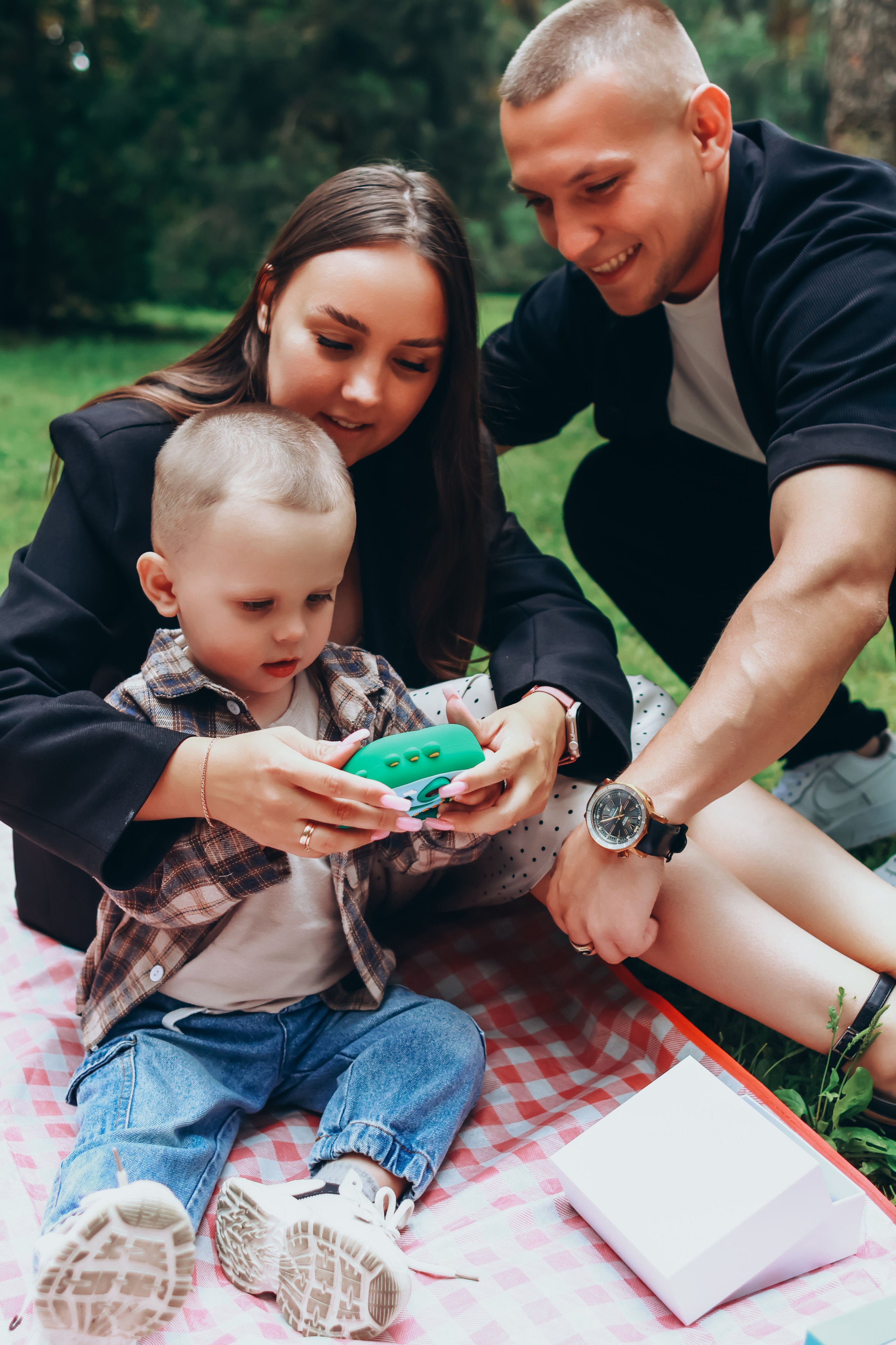 Семейная фотосессия в летнем парке, Екатеринбург. Фотограф в Екатеринбурге Пойгина Елена