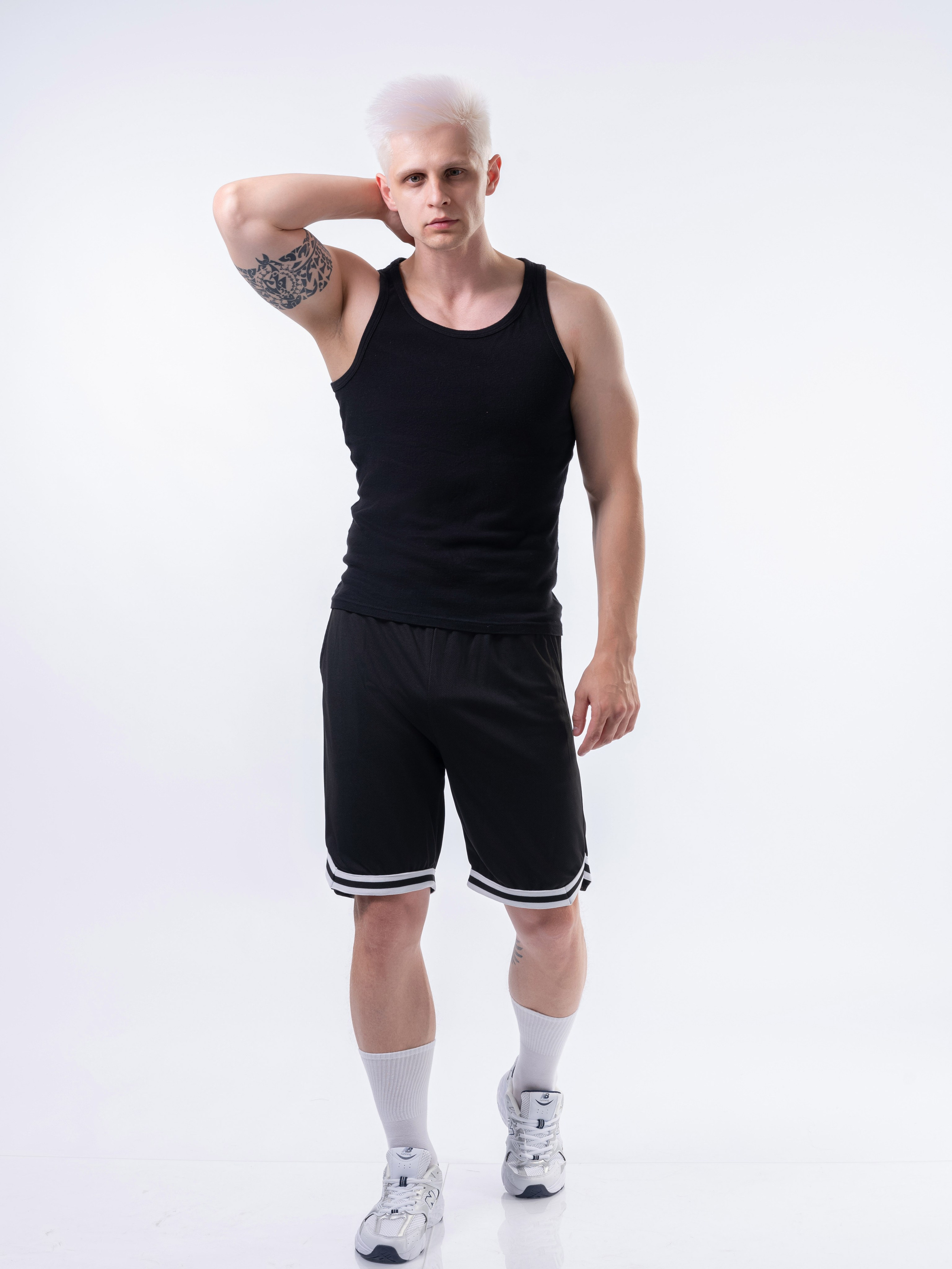 Каталог Мужчины. Студия рекламной и предметной съемки товаров WELKO Studio