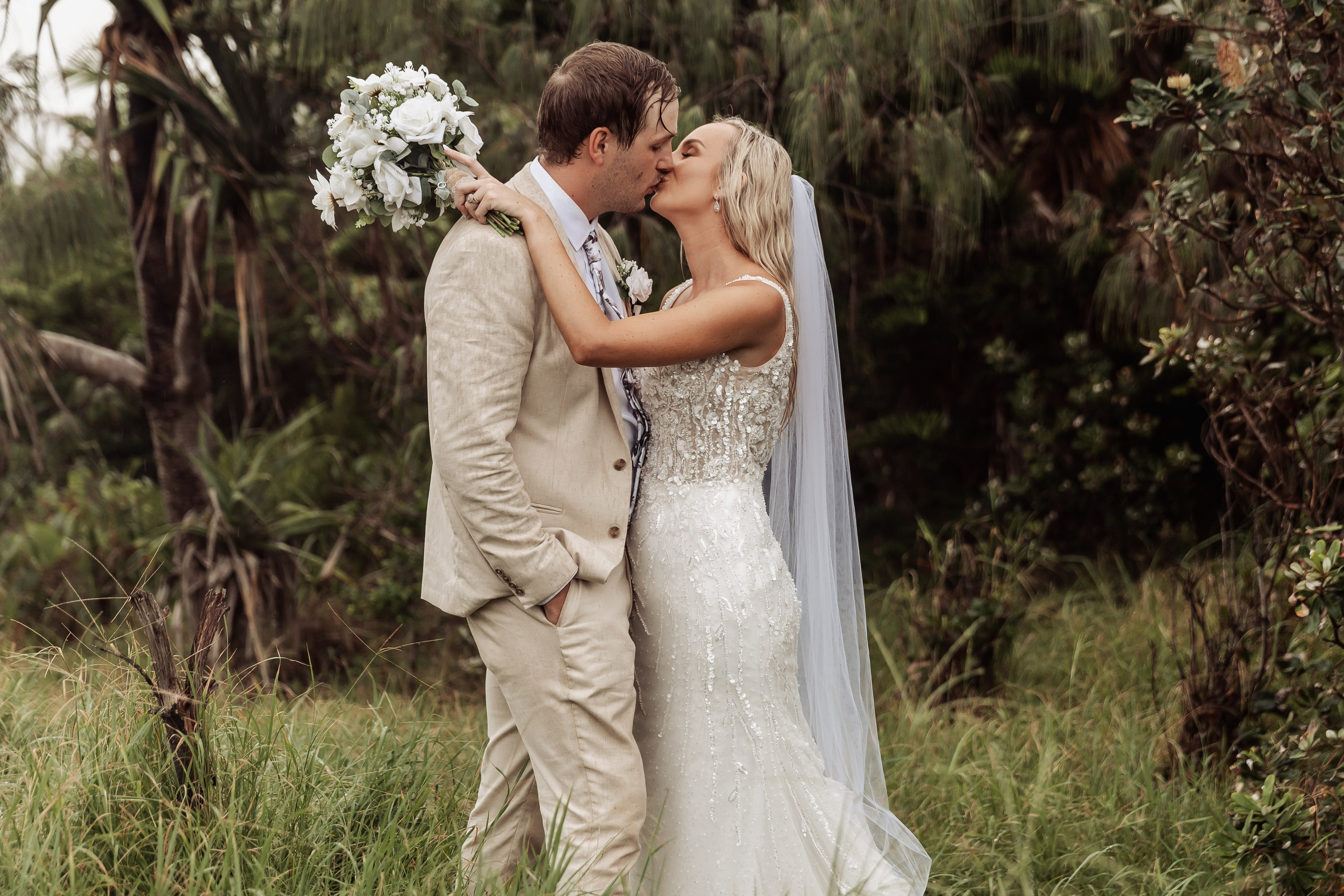 …Timeless connection. Golden Moments Editing — We do Wedding’s Retouch and Video Editing