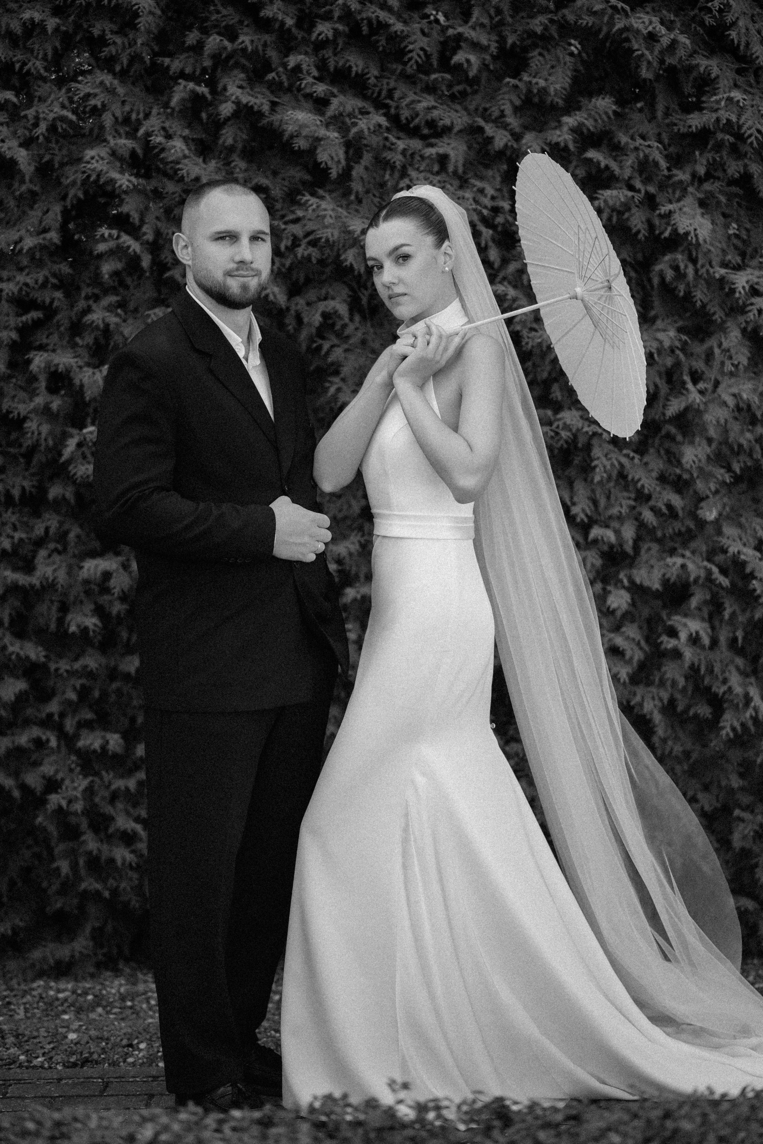 Wedding day in VERSAL PARK. Wedding PHOTOGRAPHER Andrew Vnukov