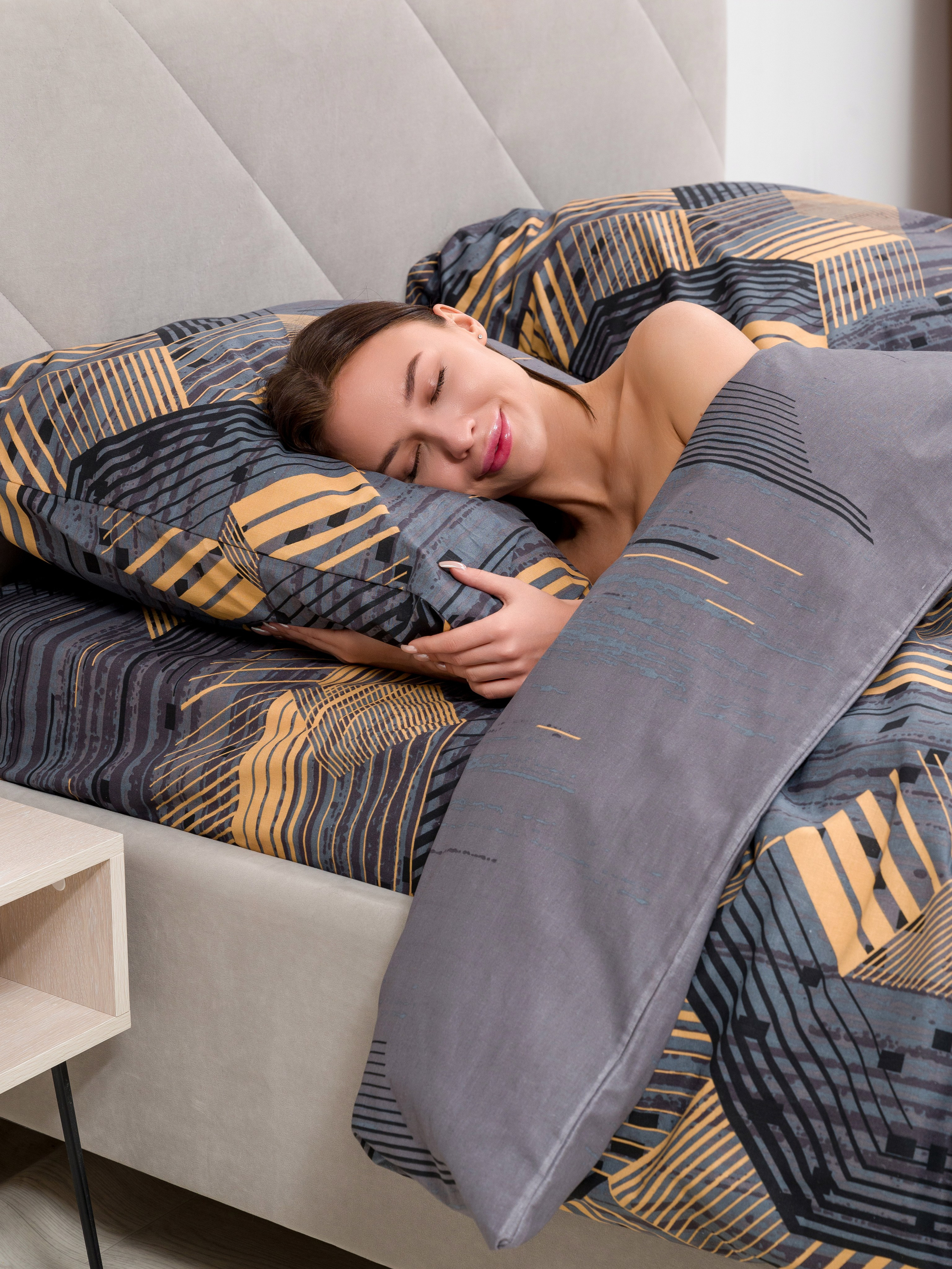 Съемка в студии «Изюм». Фотограф для маркетплейсов в г. Иваново Клещенок Юлия