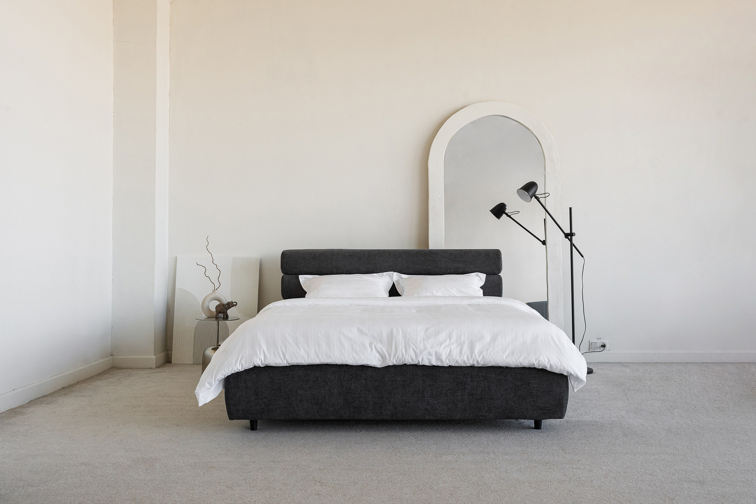 Предметная фотосъемка кроватей, мебели. Профессиональный фотограф в Новосибирске