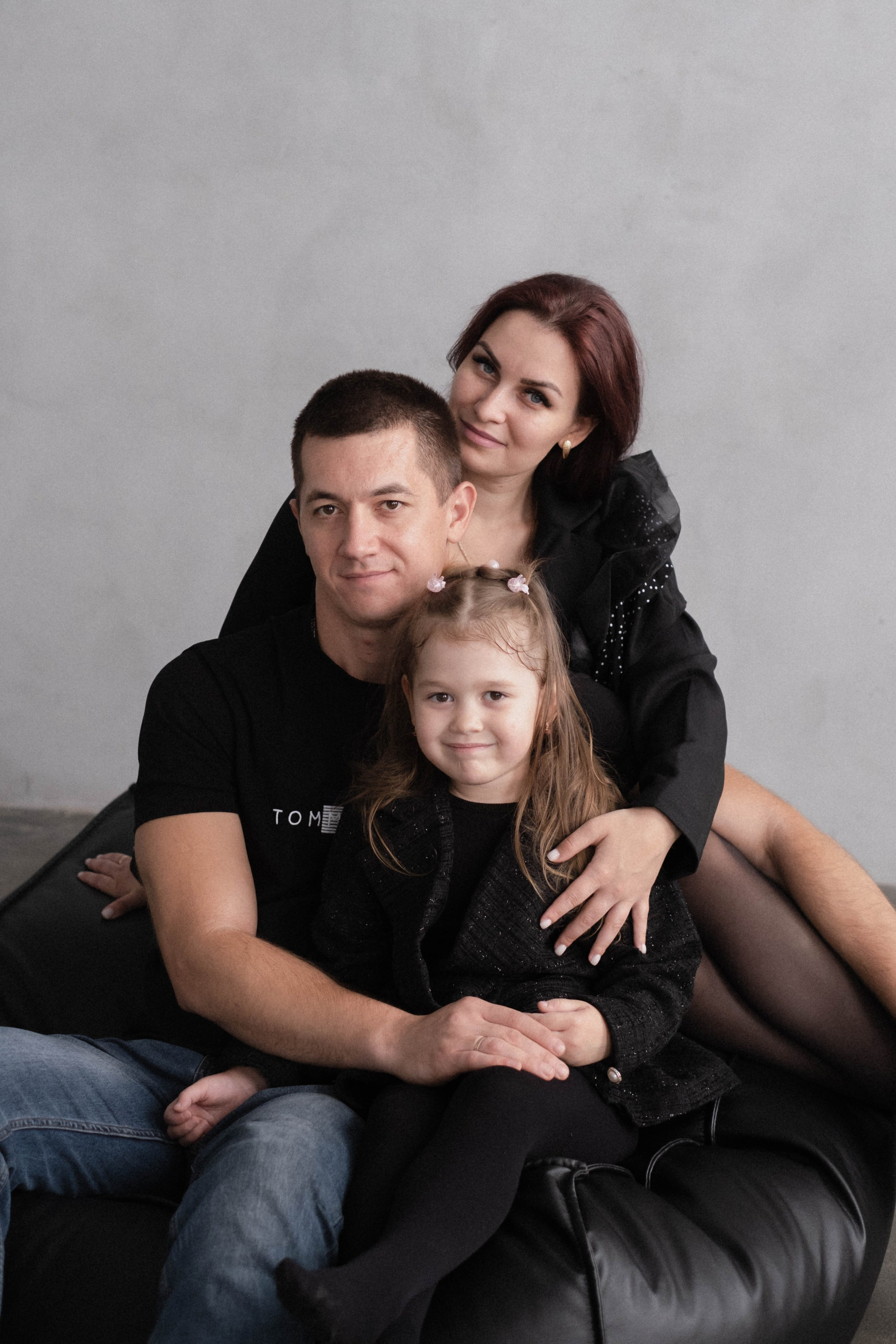 Семейная студийная фотосессия. Свадебный и семейный фотограф г. Волгоград Биленко Ангелина