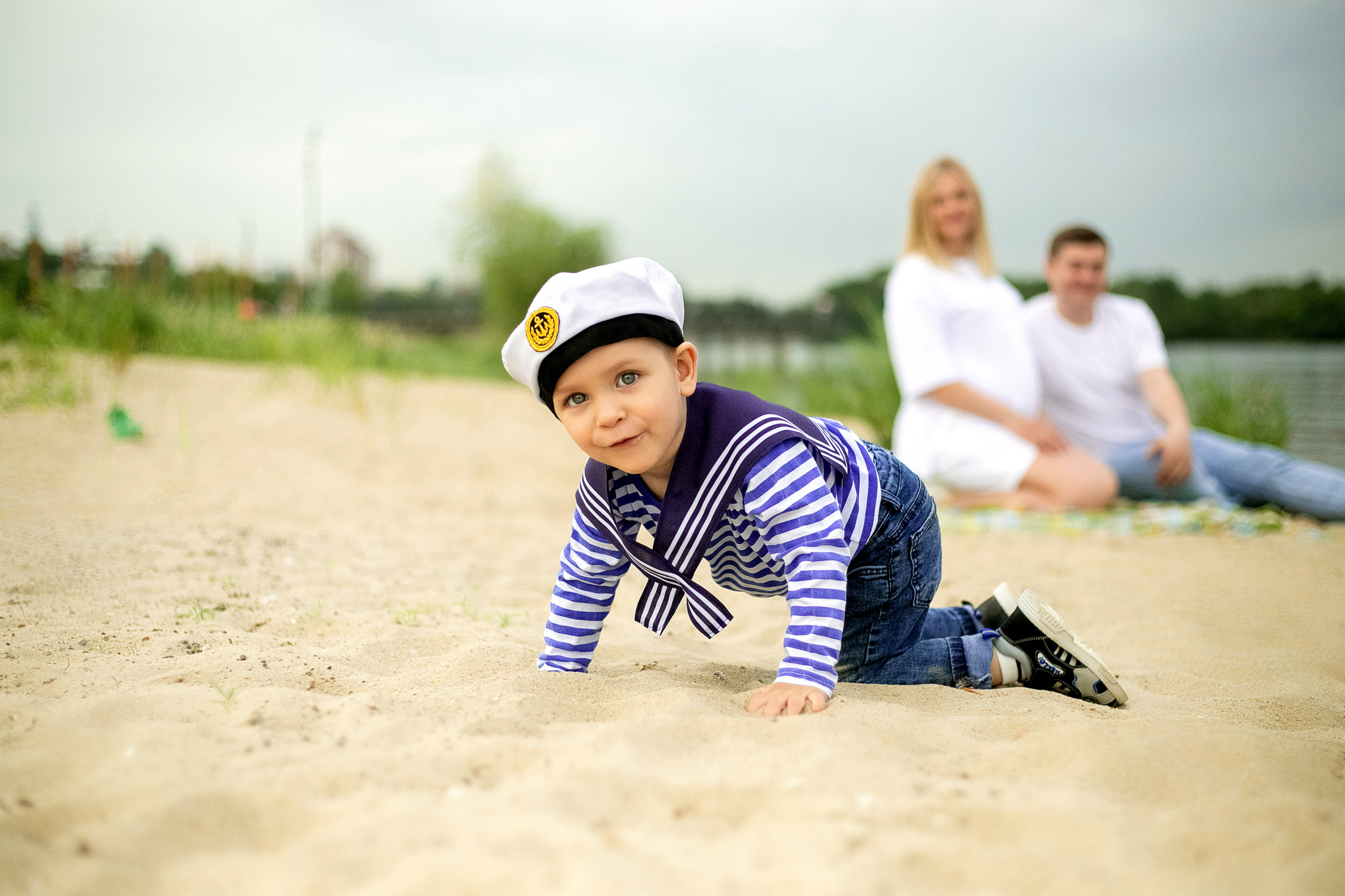 Семейная фотосессия — прогулка по набережной. Вера Соколова фотограф Воронеж