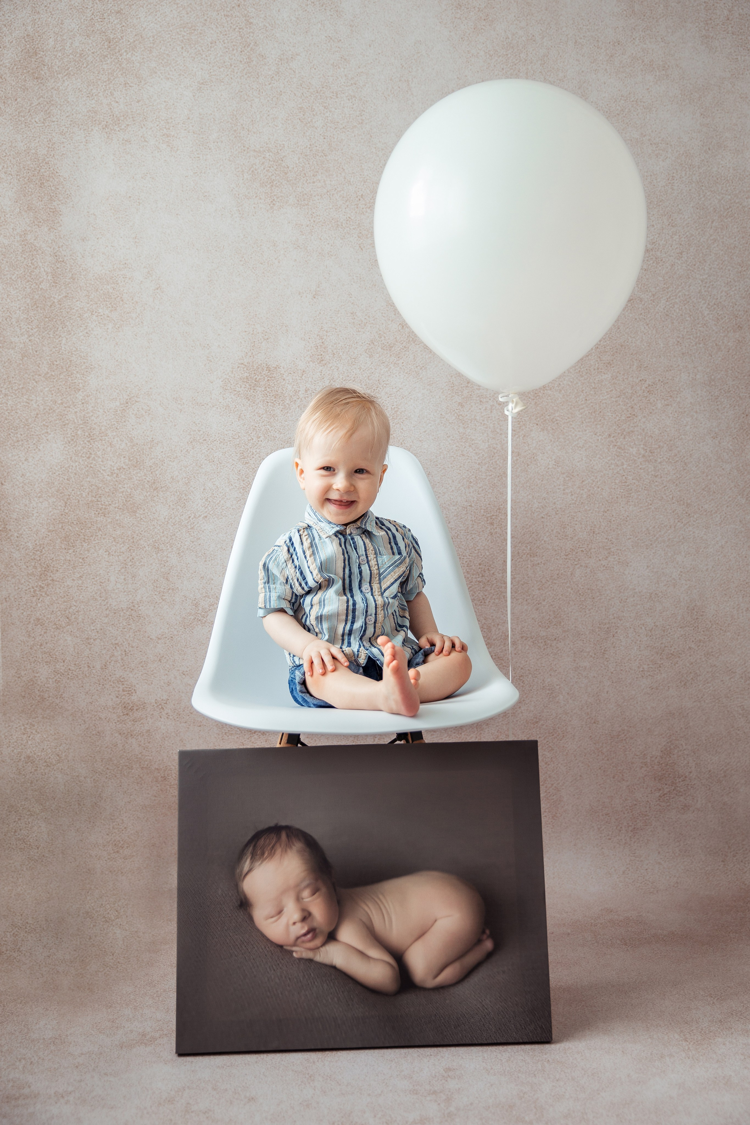 На белом фоне / минимализм. Детский фотограф, выпускные альбомы в Нижнем Новгороде Бодягина Мария