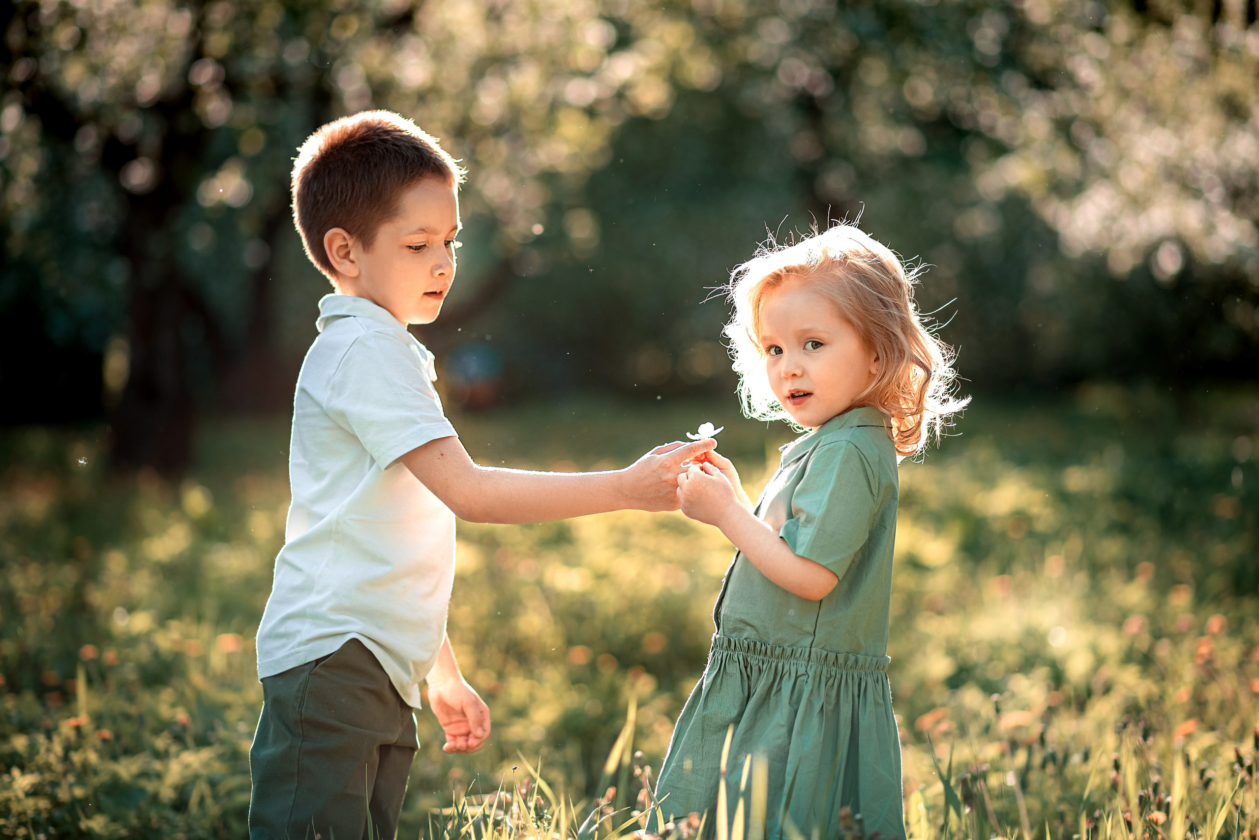 Семейная фотосессия в цветении. Ясная Поляна. Семейный и детский фотограф в Туле Светлана Воронкова