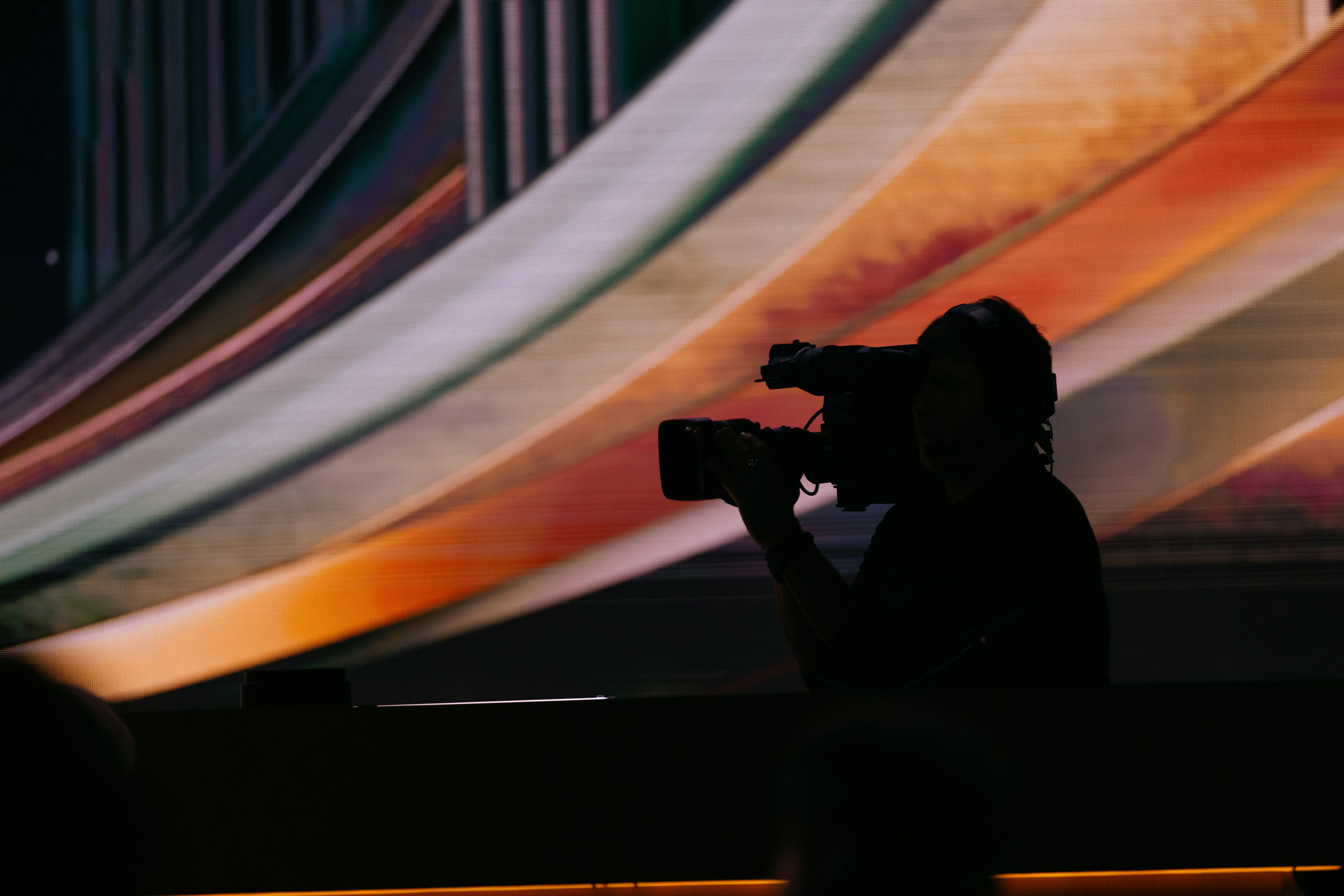 Премия Виктория 2025. Олег Левин — профессиональный концертный и бэкстейдж фотограф в Москве