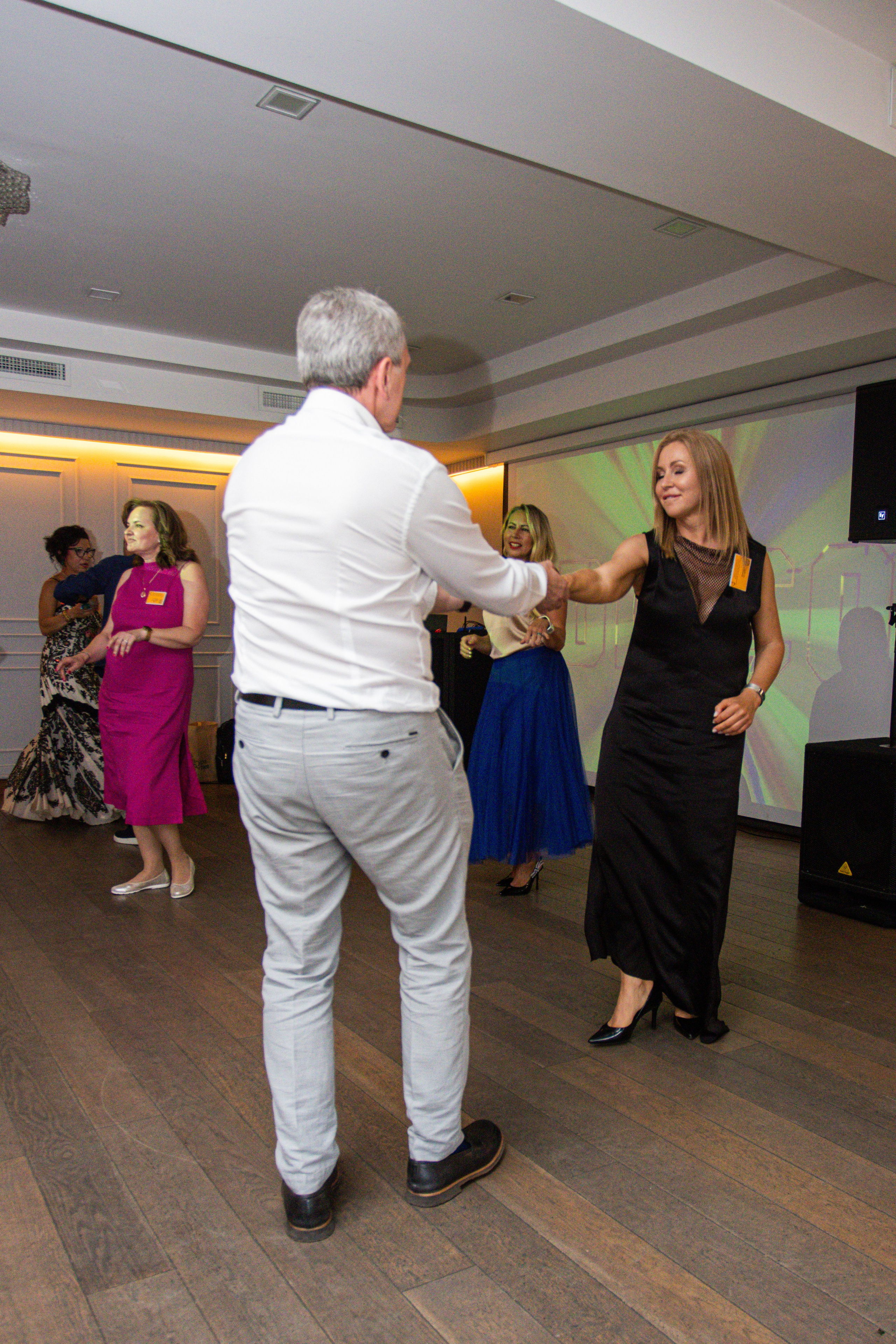 Встреча выпускников. Стоматологи СПб. Семейный фотограф в Вышнем Волочке — Ульяна Иванова | Фотосессии для всей семьи