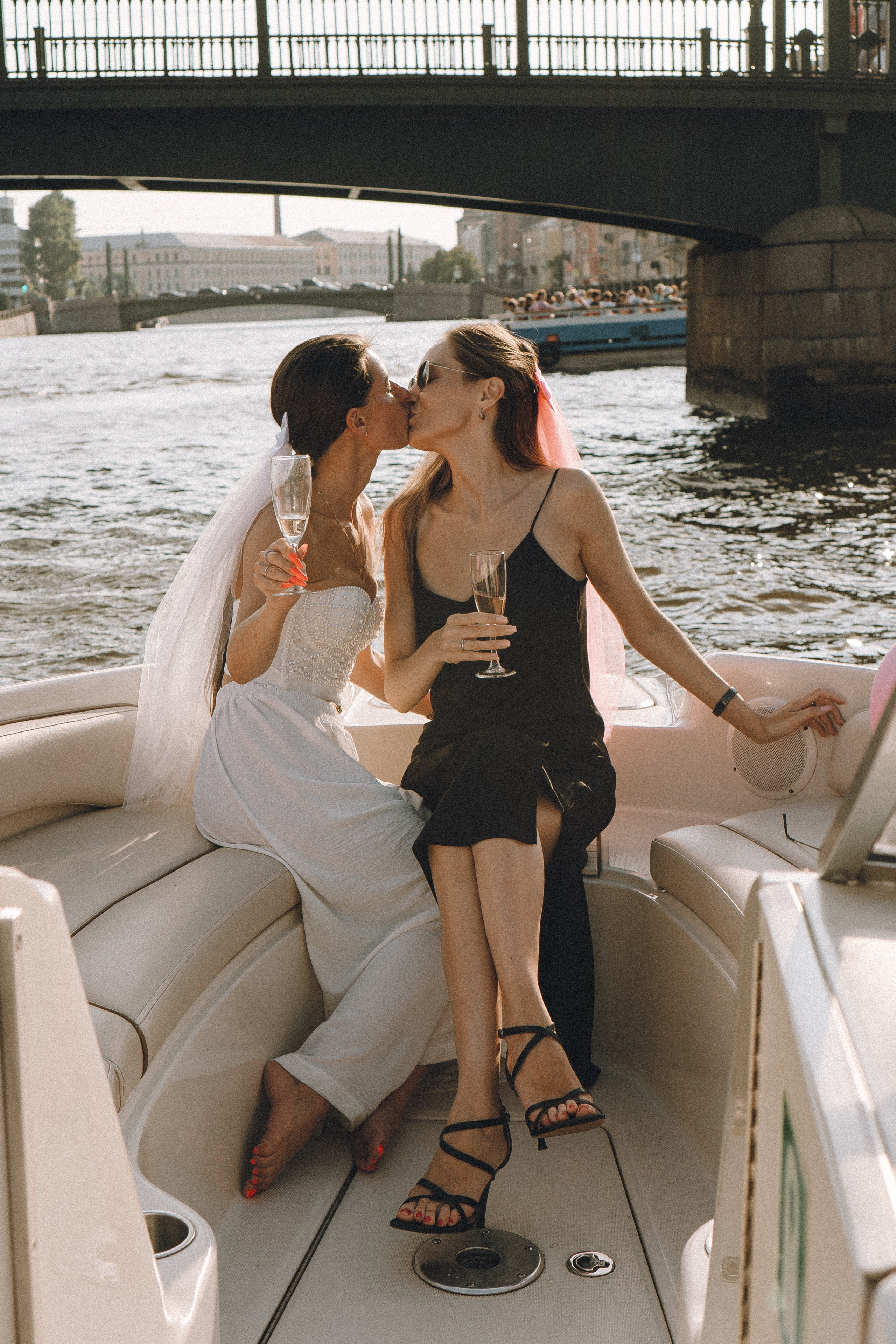 ДЕВИЧНИК НА КАТЕРЕ. Профессиональный фотограф, Санкт-Петербург — Виктория Богомолова