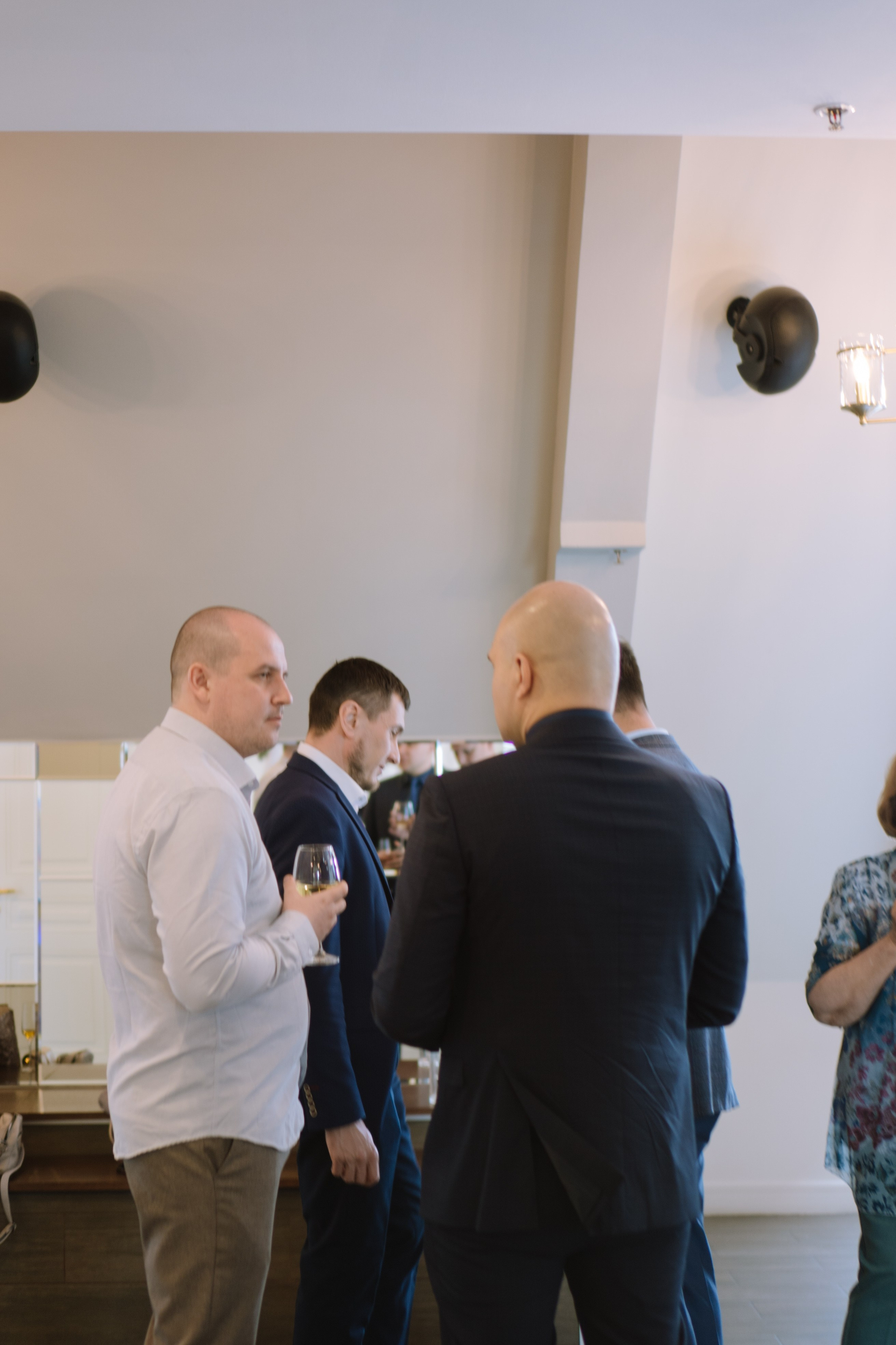 СВАДЕБНЫЙ БАНКЕТ НА ВЛАДИМИРСКОЙ В САНКТ-ПЕТЕРБУРГЕ (КАМЕРНАЯ СВАДЬБА). Профессиональный фотограф, Санкт-Петербург — Виктория Богомолова