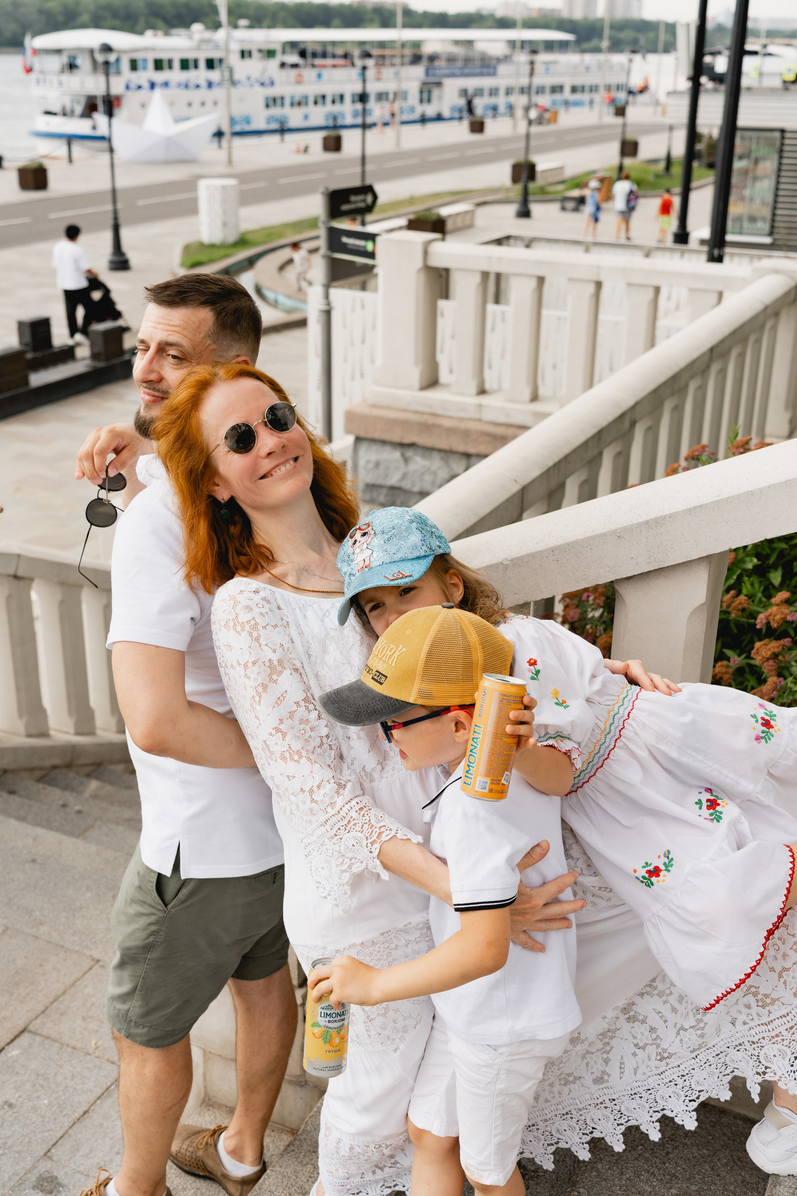 Семейная прогулка на Речном вокзале. Виктория Саханкова — портретный и семейный фотограф в Москве