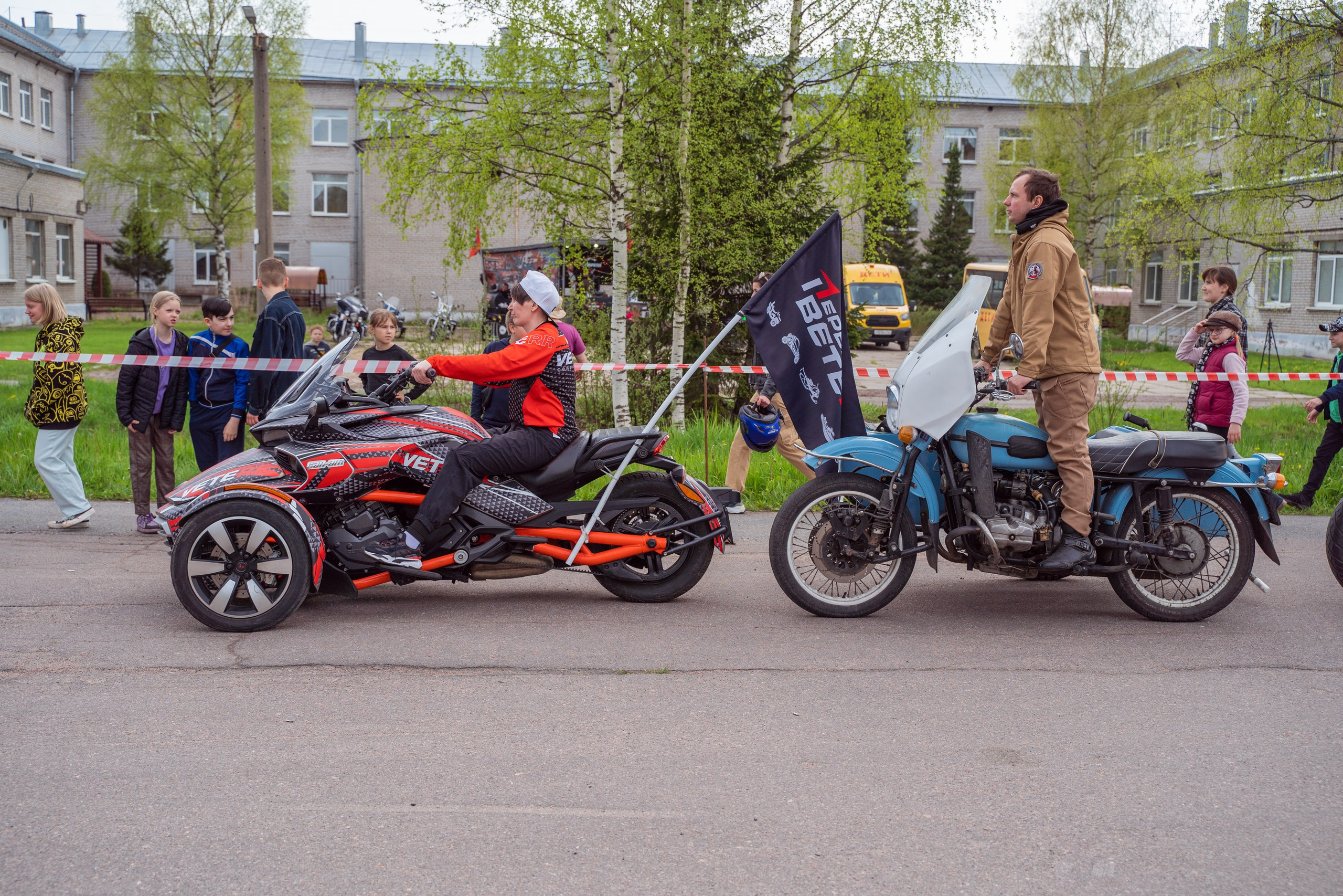 Мотоциклы —репортажная фотосъемка в Санкт-Петербурге. Свадебный, семейный, портретный, репортажный фотограф в Санкт-Петербурге