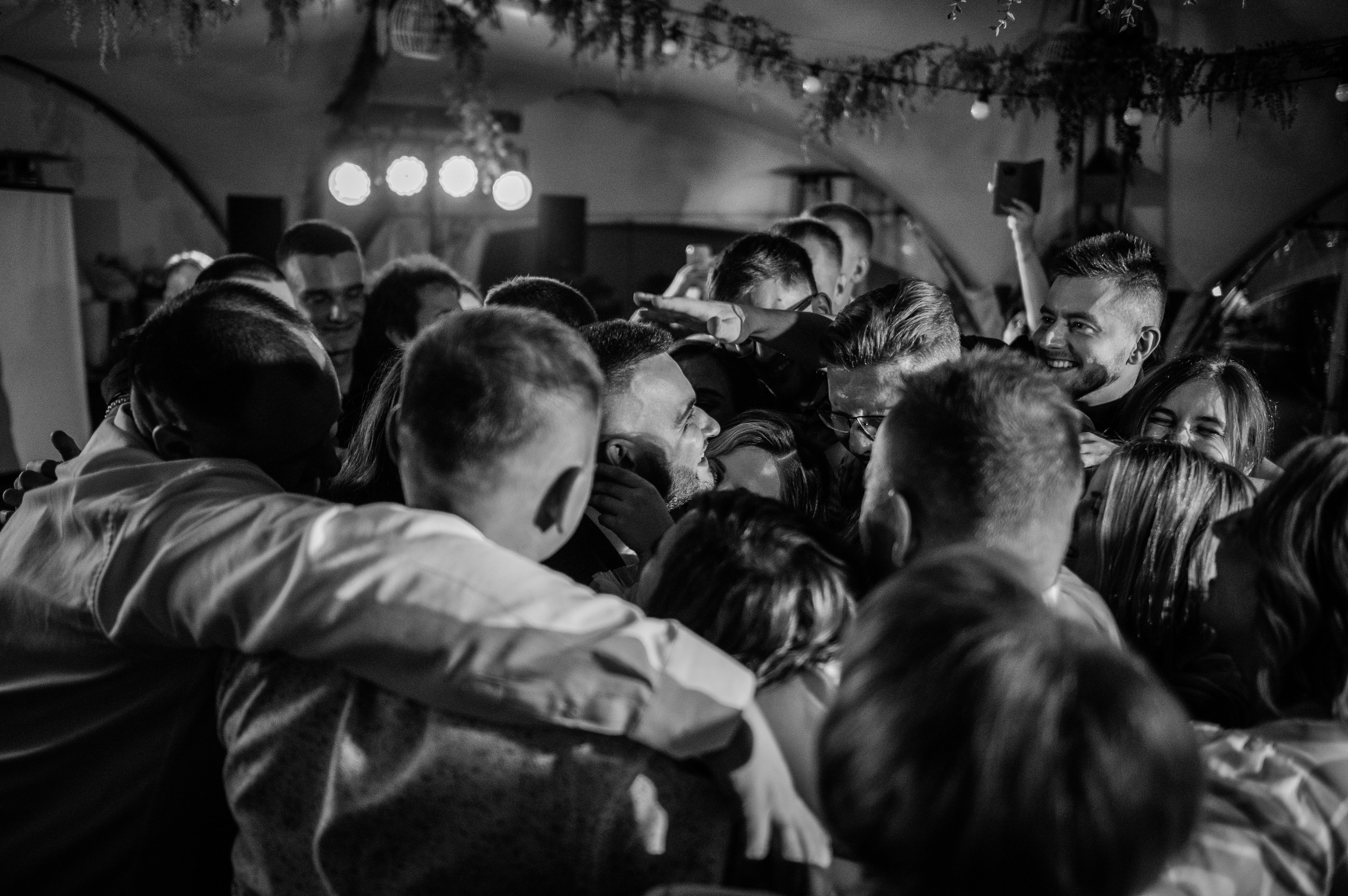 Свадебная фотосессия в Брянске, ресторан «Инжир». Свадебный и репортажный фотограф видеограф Брянск/Москва