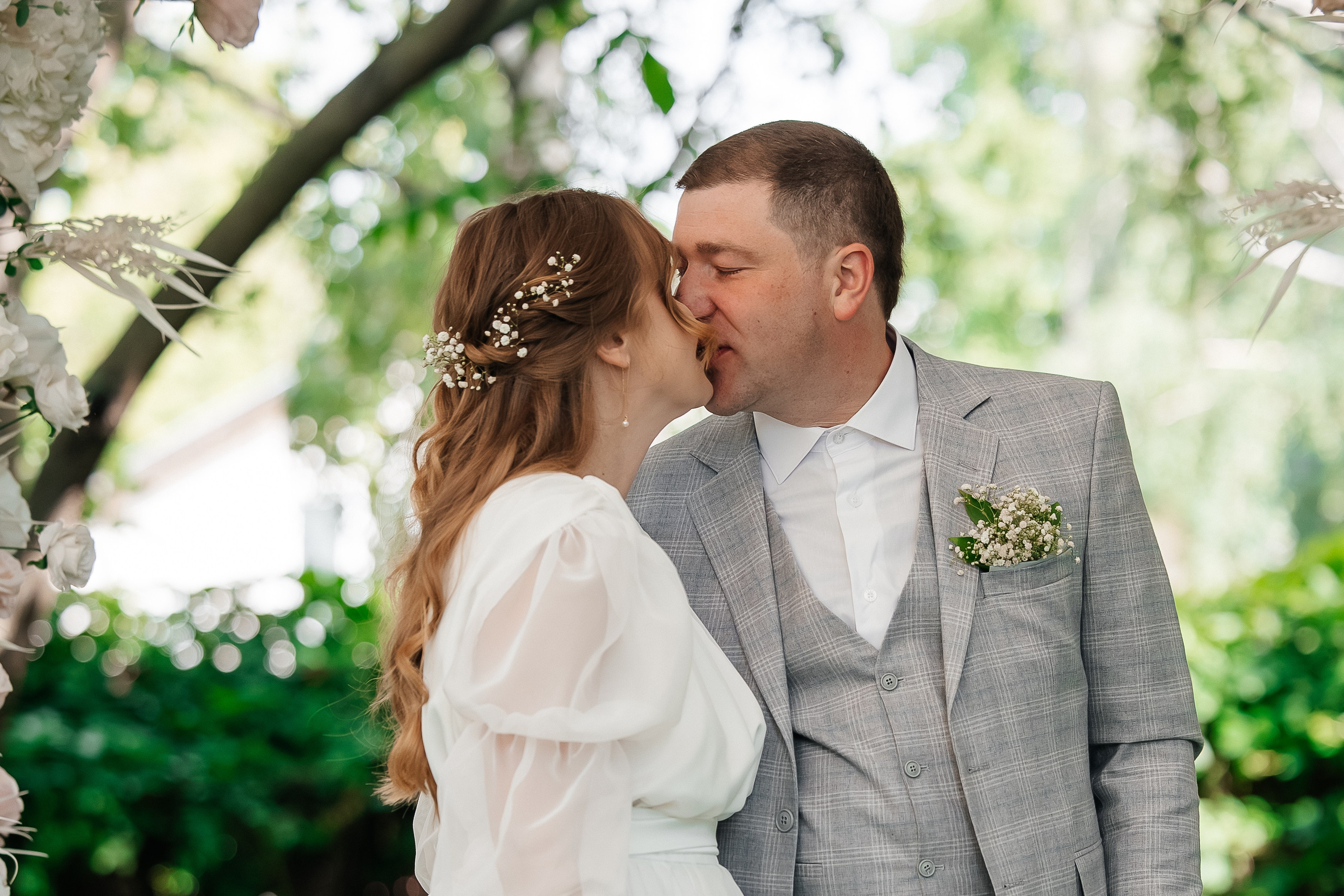 Регистрация на территории гостиницы «Даниловская». Свадебный и семейный фотограф в Москве Красинская Мария