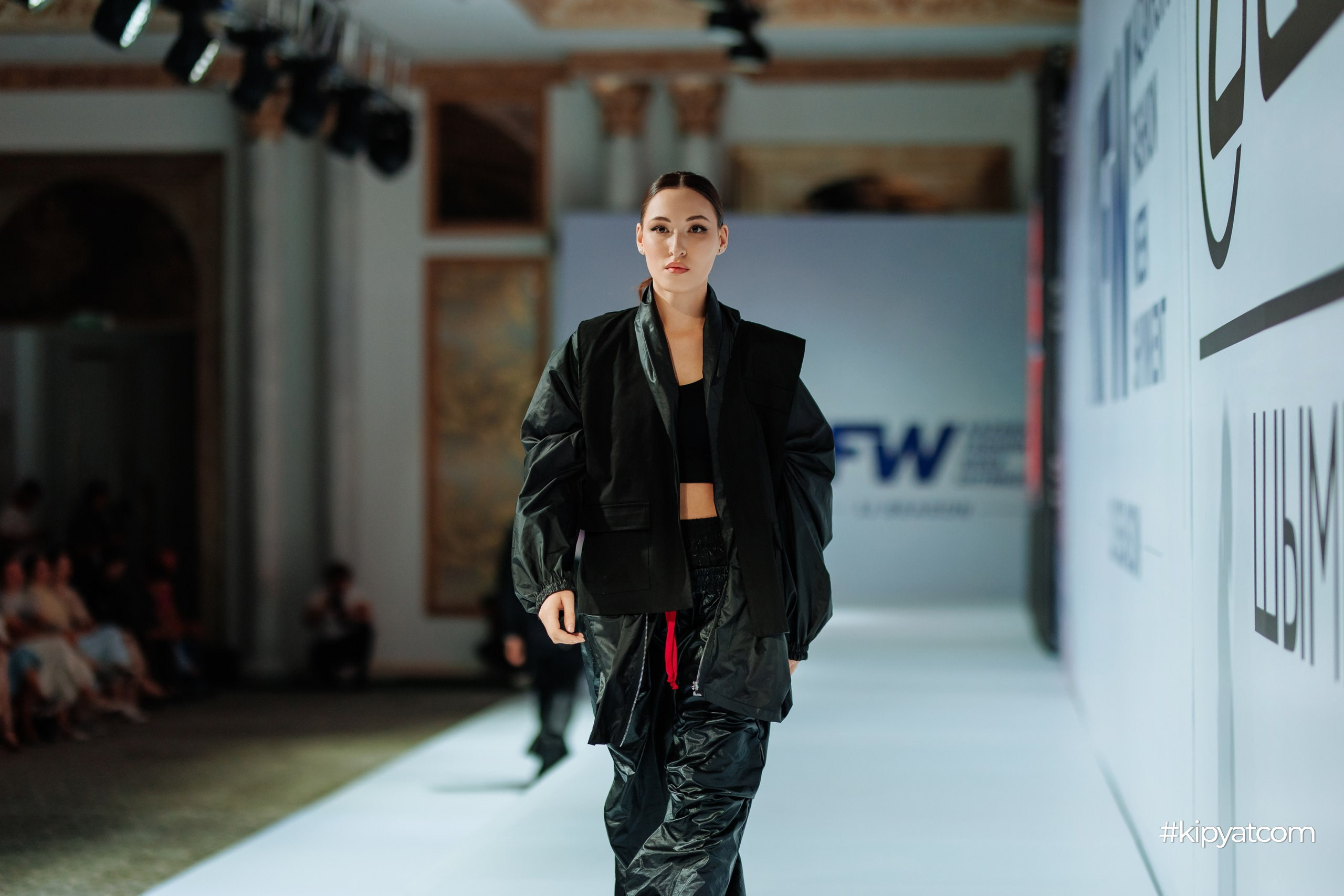 KAZAKHSTAN FASHION WEEK SHYMKENT 11 SEASON. Кипятком Шымкент