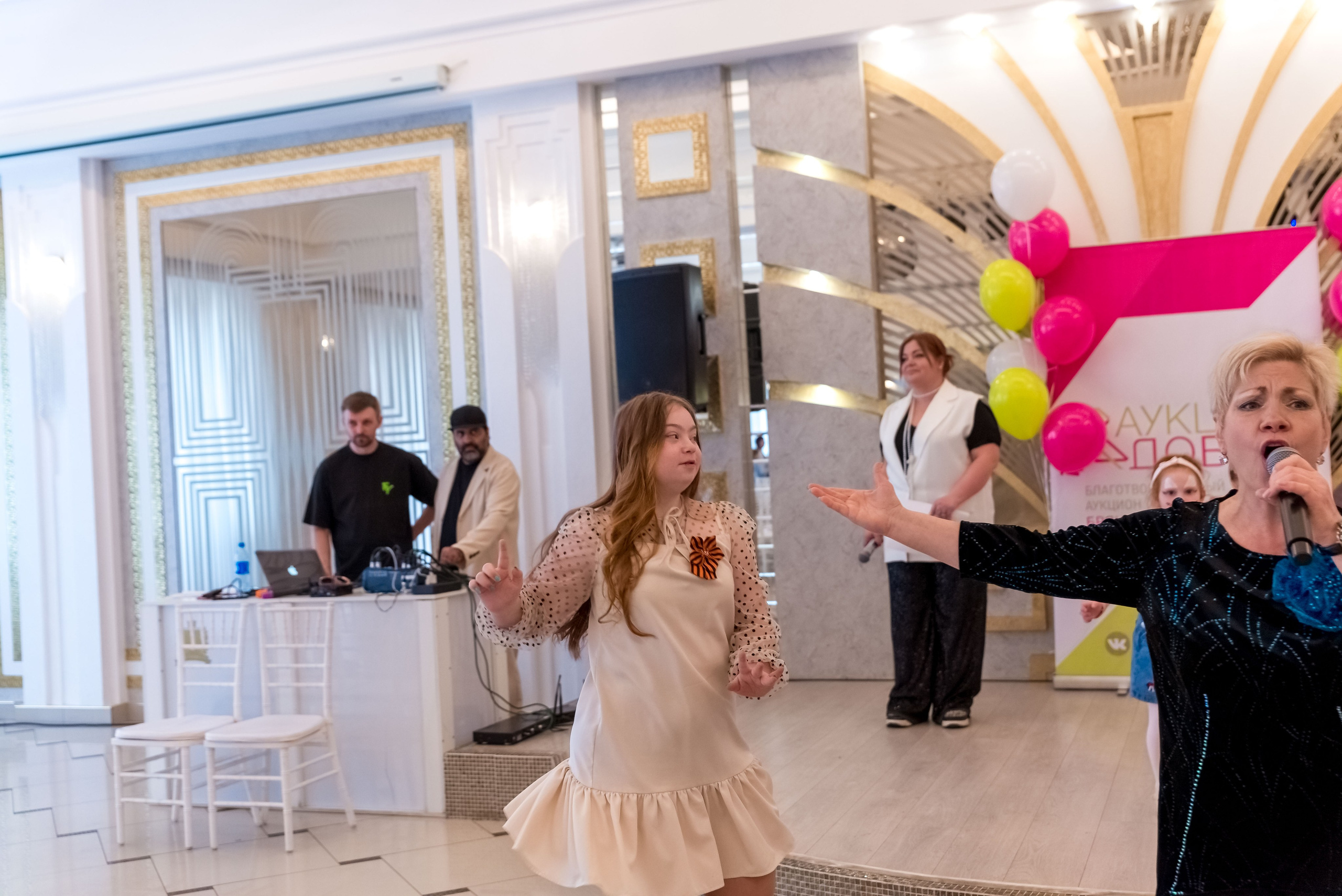 Фестиваль Ради мира от АУКЦИОН ДОБРА 🔥. Женский фотограф Крещение Венчание Москва Брянск