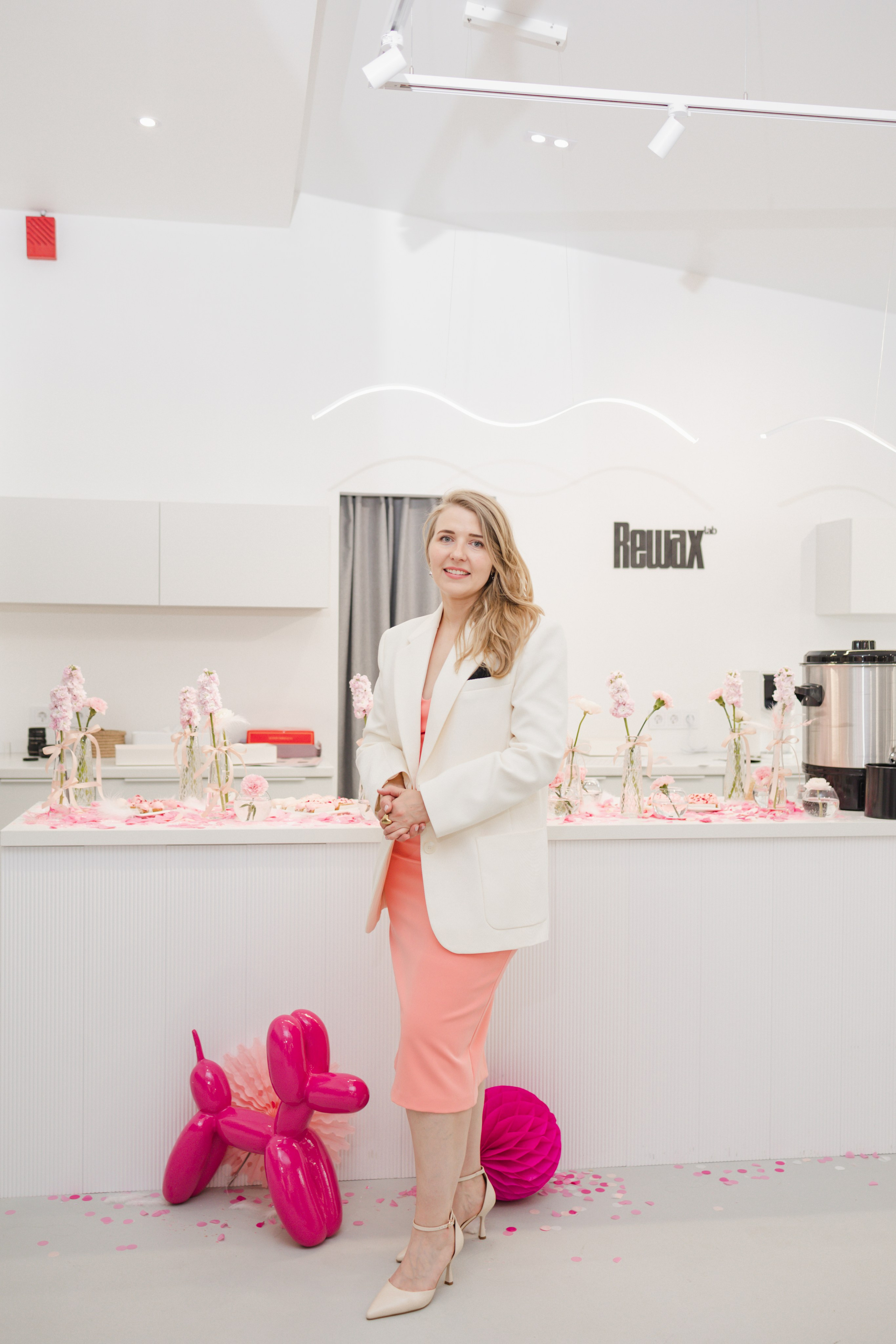 Rewax открытие Кирочная. Репортажный и портретный фотограф в Санктпетербурге. Видиосъемка мероприятий в Санкт-Петербурге