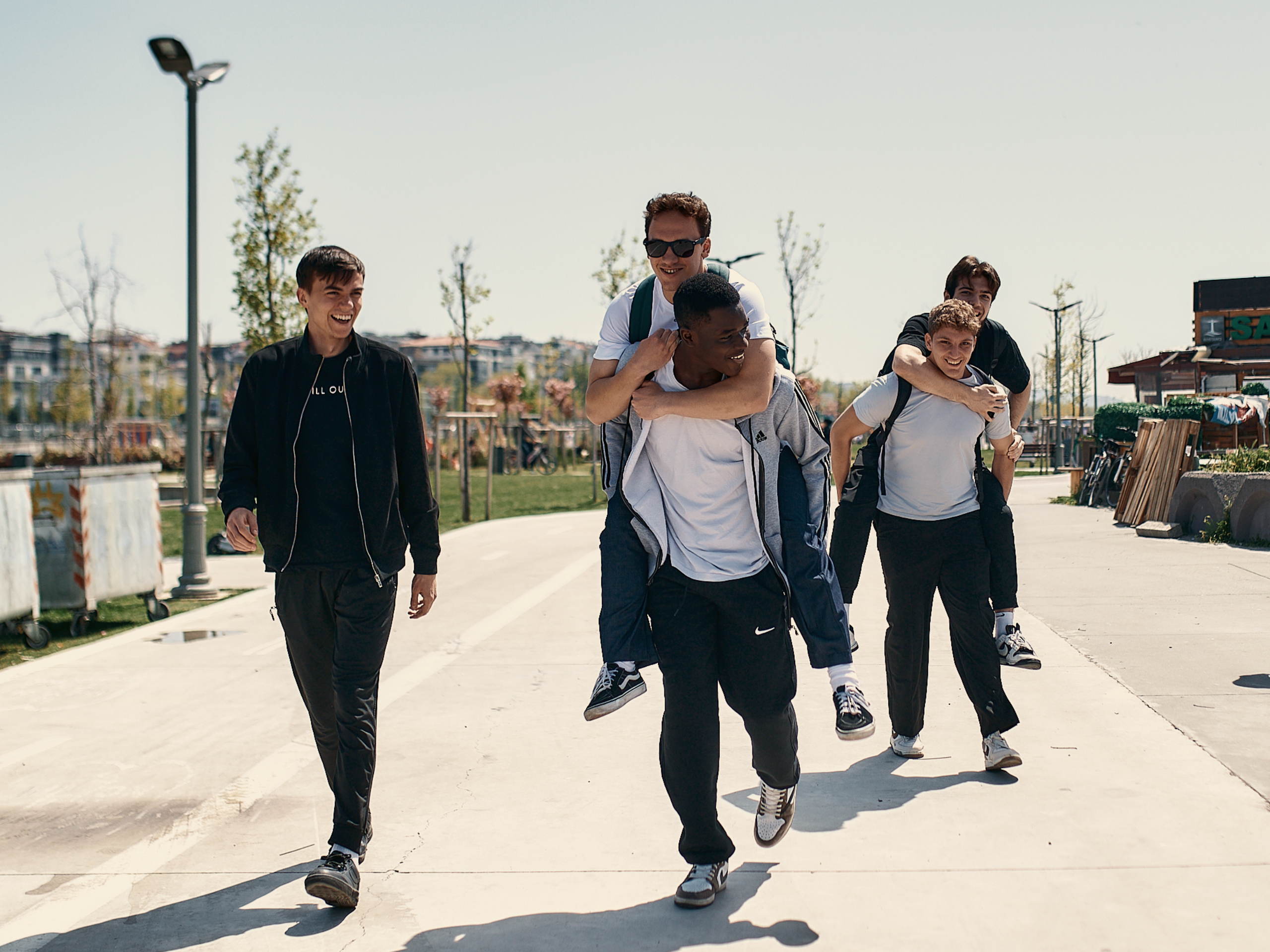 Студенты в Стамбуле. Свадебный фотограф, видеограф, рилсмейкер в Санкт-Петербурге и Москве