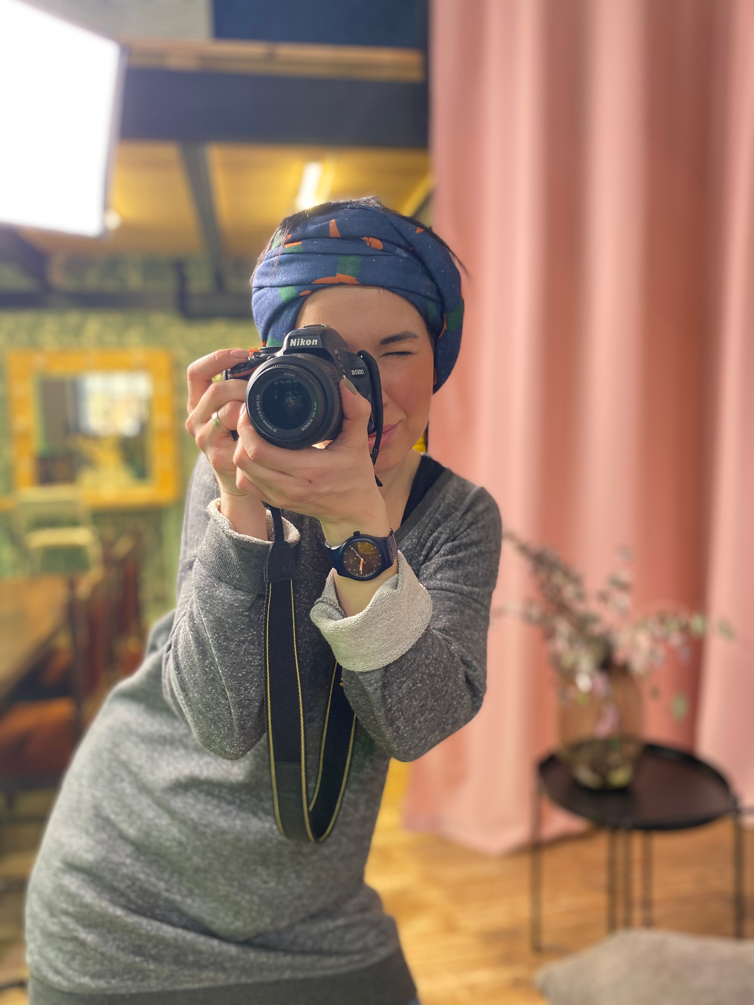 Контакты. Индивидуальная фотосъёмка в Москве. Фотограф Василиса Тарасова