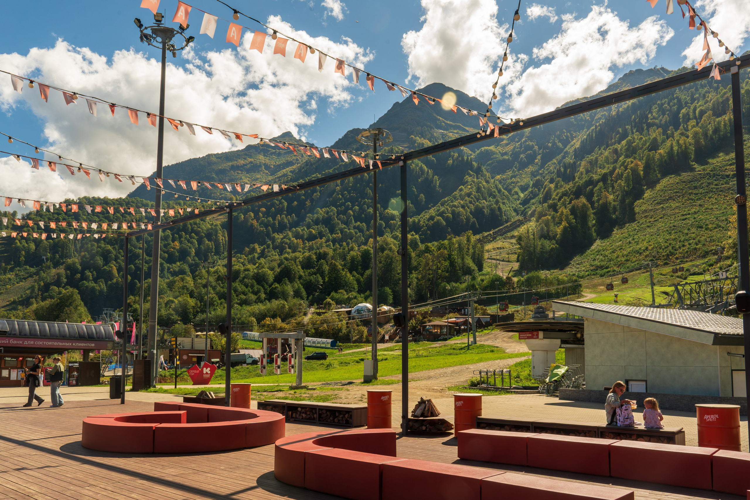 MICE меоприятие на курорте Красная Поляна для компании «Неометрия''. Репортажный фотограф в Красной Поляне и Сочи Павлюченко Екатерина