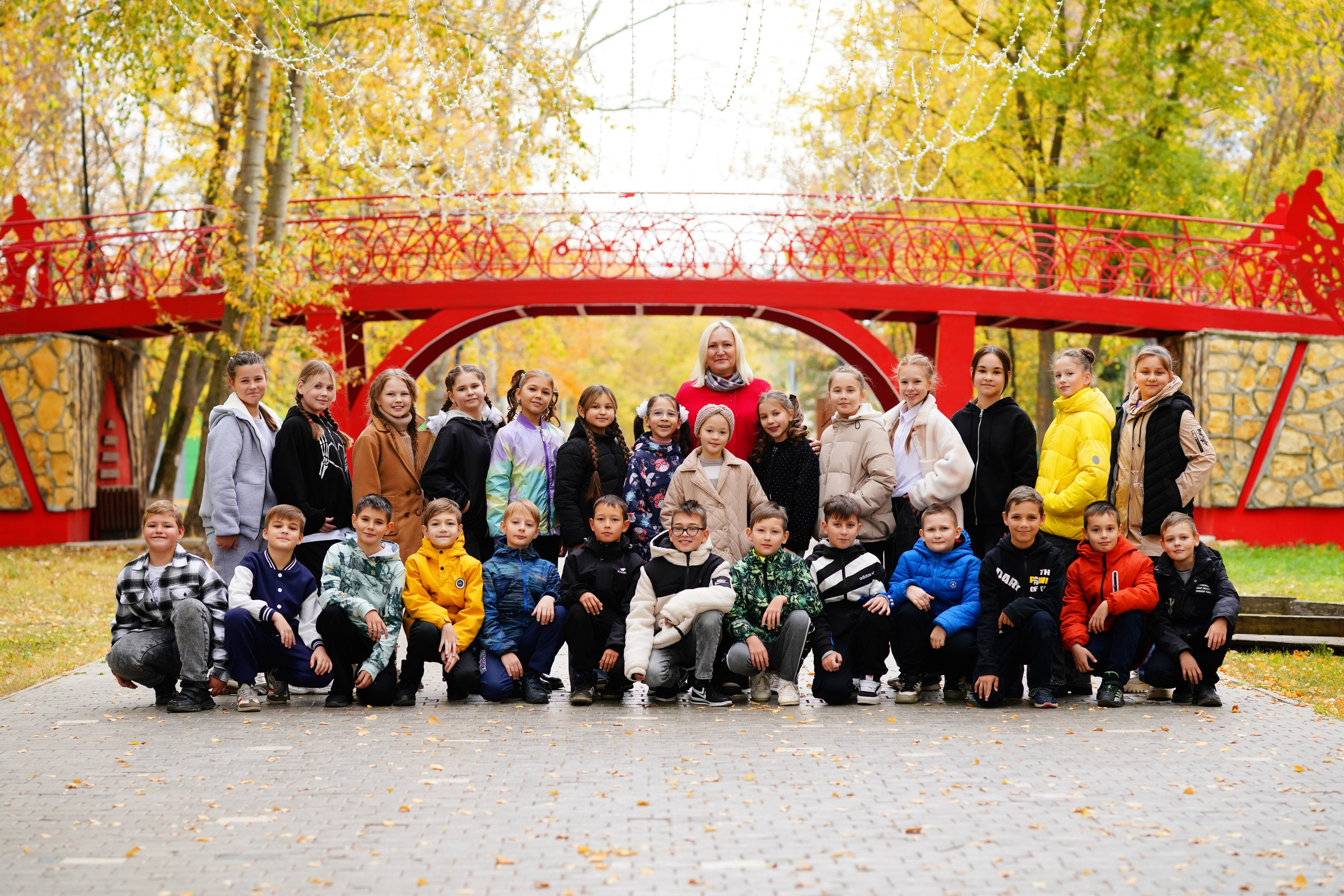 Осень 4 класс. Современные выпускные альбомы. Мы делаем не просто альбомы, а стильные фотокниги