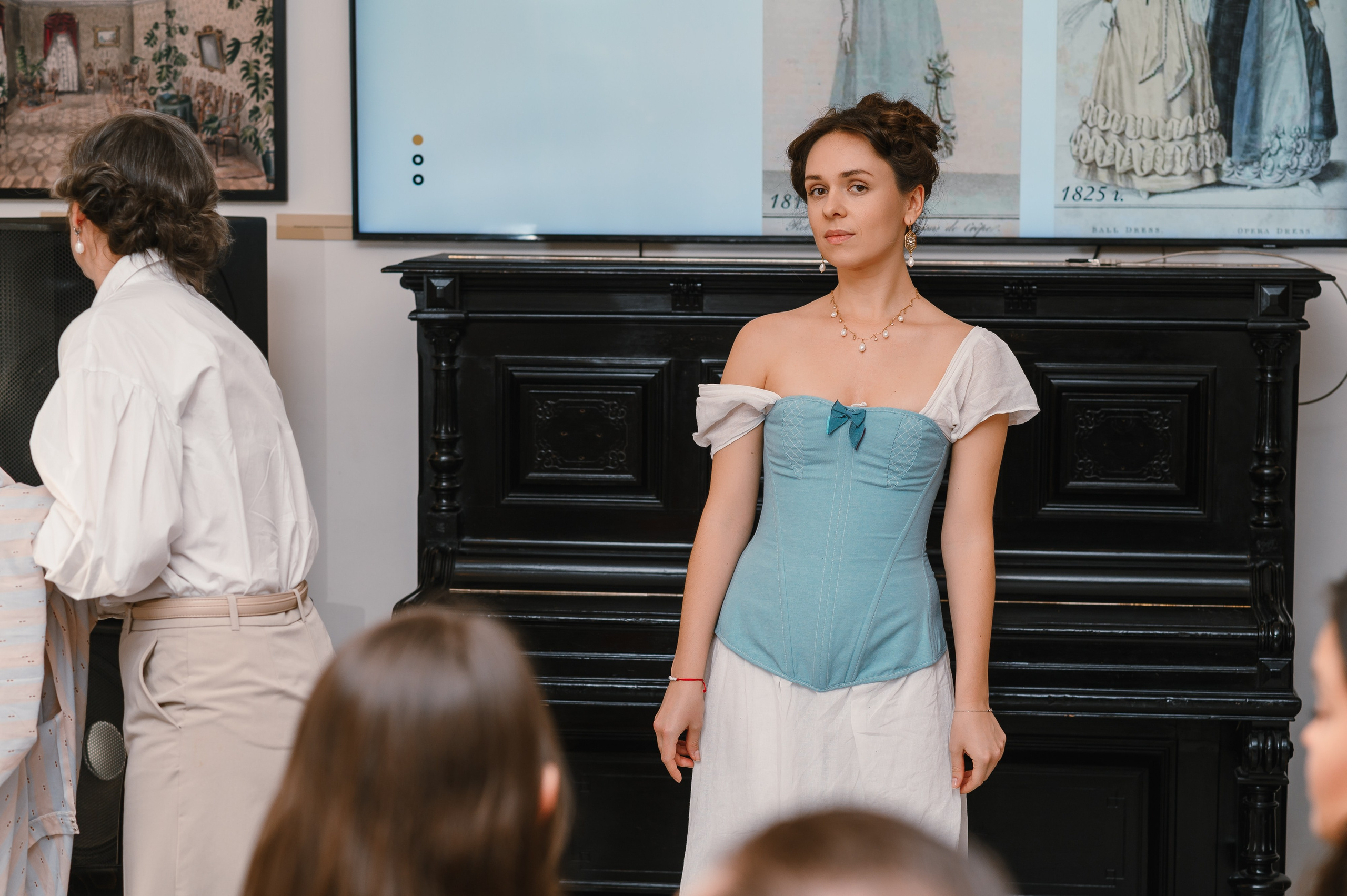 «Евгений Онегин»: лекция в особняке. Wedding and family photographer USA