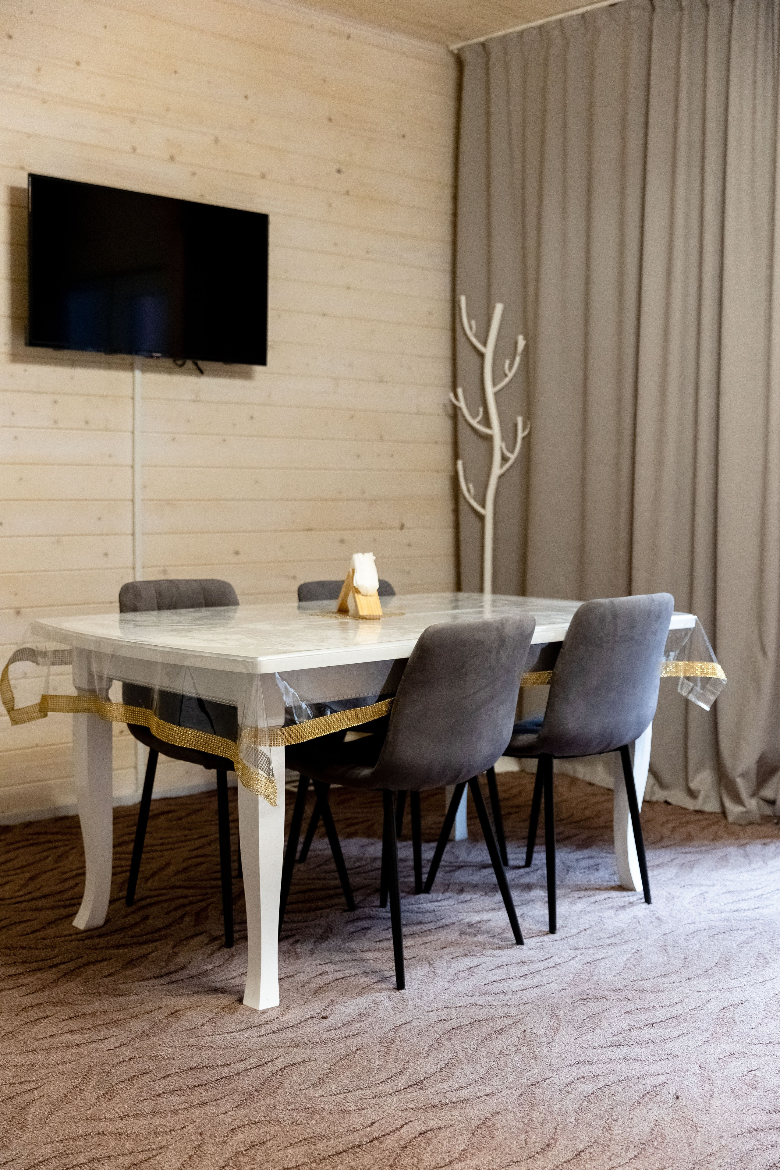 Wood 5642. Главная