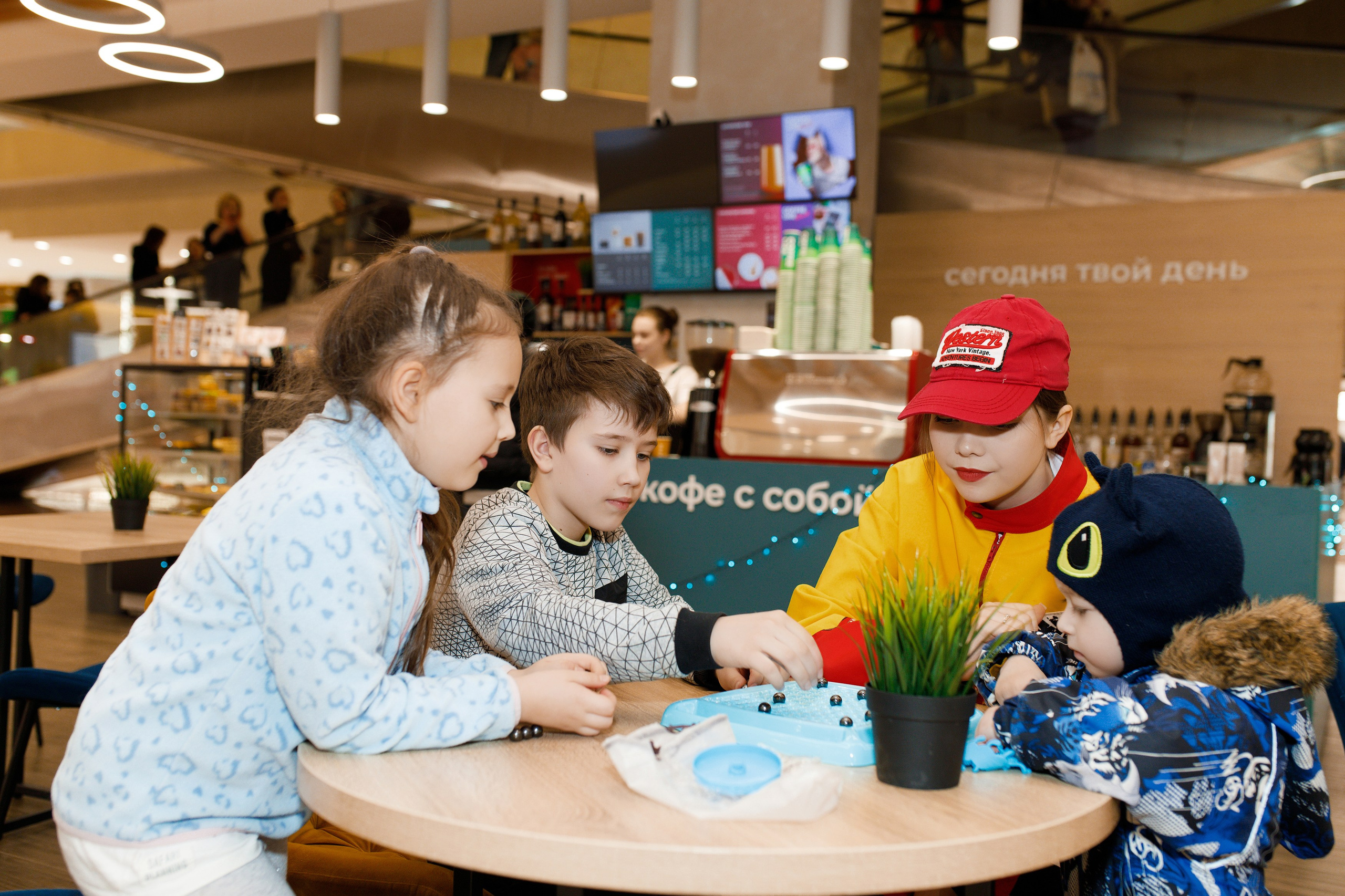 Презентация Нового HAVAL Jolion в ТРК Спешилов. Фотограф Дмитрий Молчанов | Фотограф Пермь | Фотограф