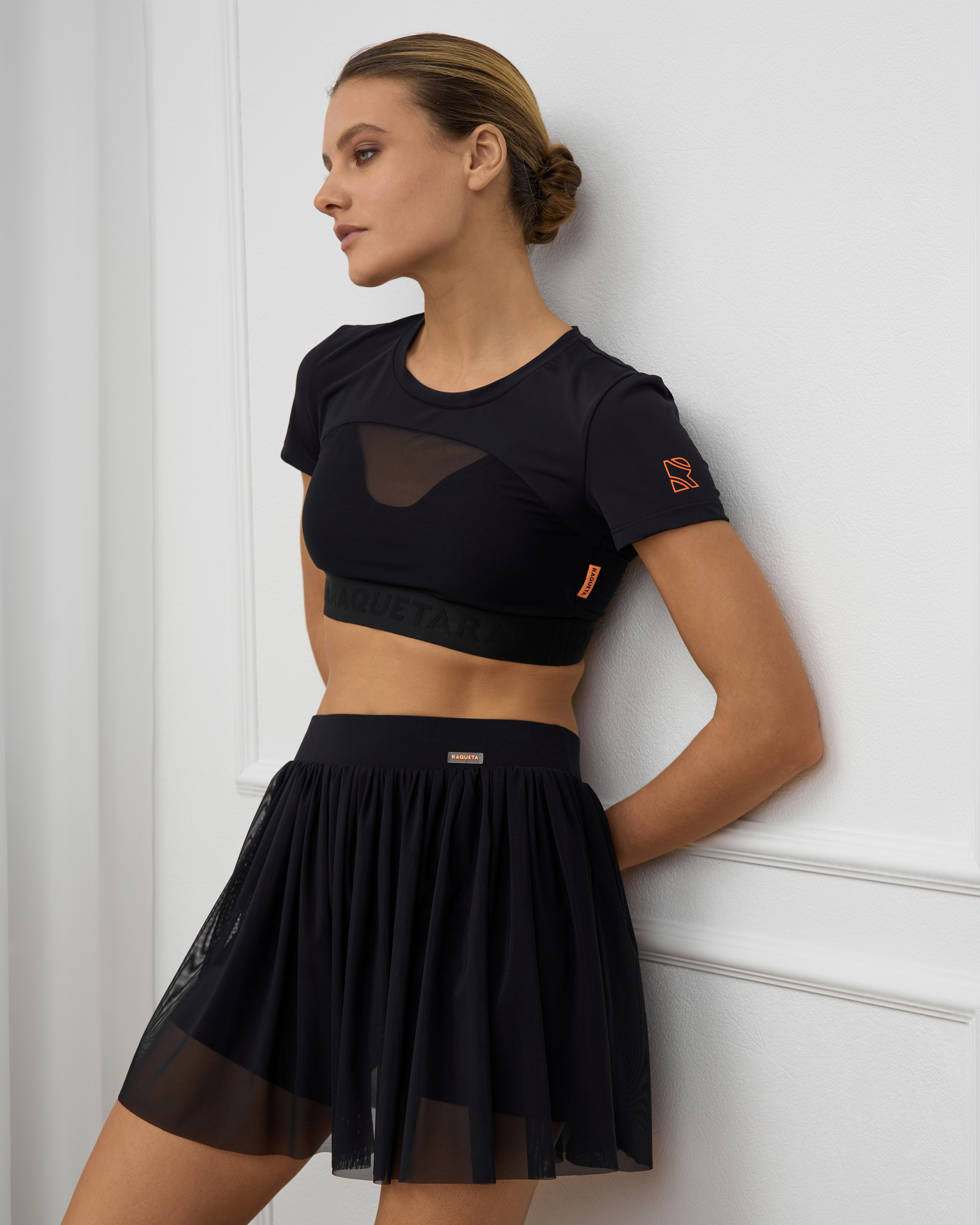 RAQUETA. 595 Production