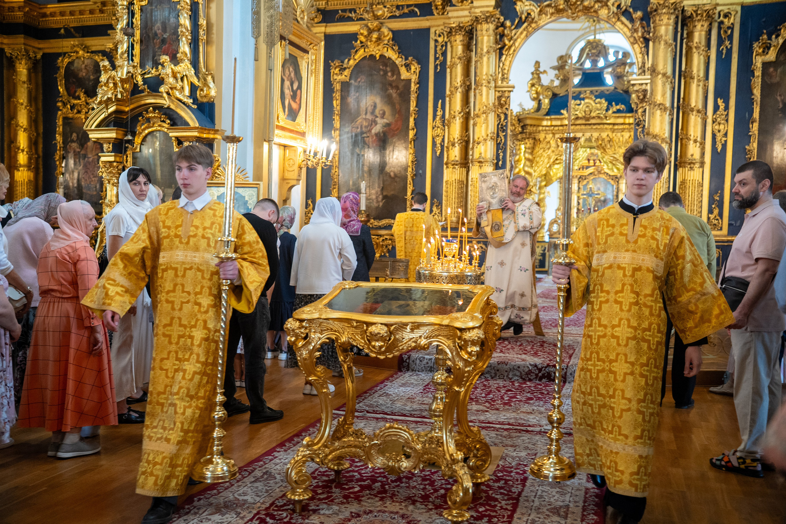 Неделя 3-я по Пятидесятнице. Всех святых Санкт-Петербургской митрополии. Свт. Ионы, митр. Московского и всея Руси, чудотворца. НИКОЛО-БОГОЯВЛЕНСКИЙ МОРСКОЙ СОБОР