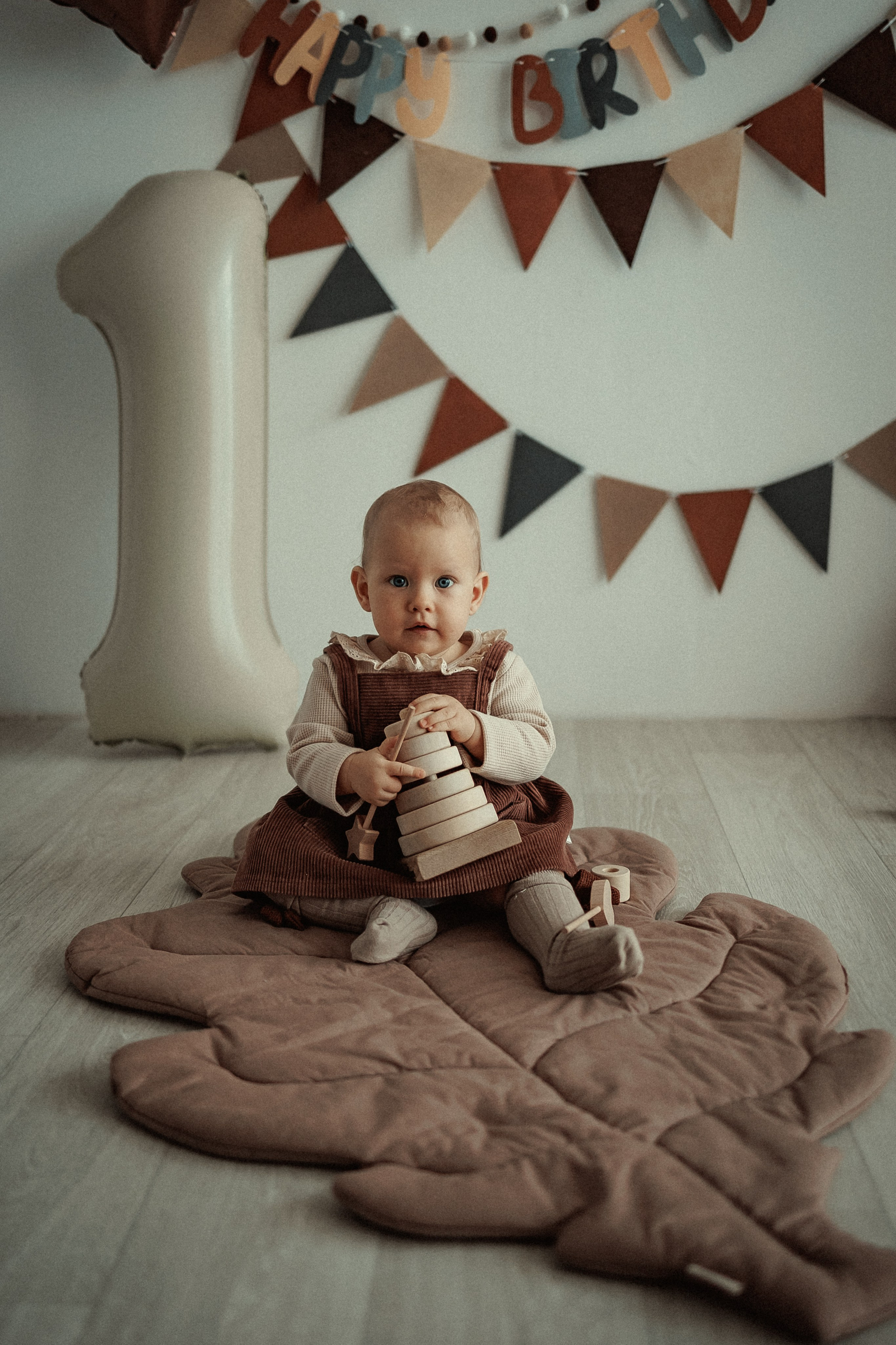 Годики. Фотосессия дней рождения в фотостудии. Детский семейный фотограф в Абинске