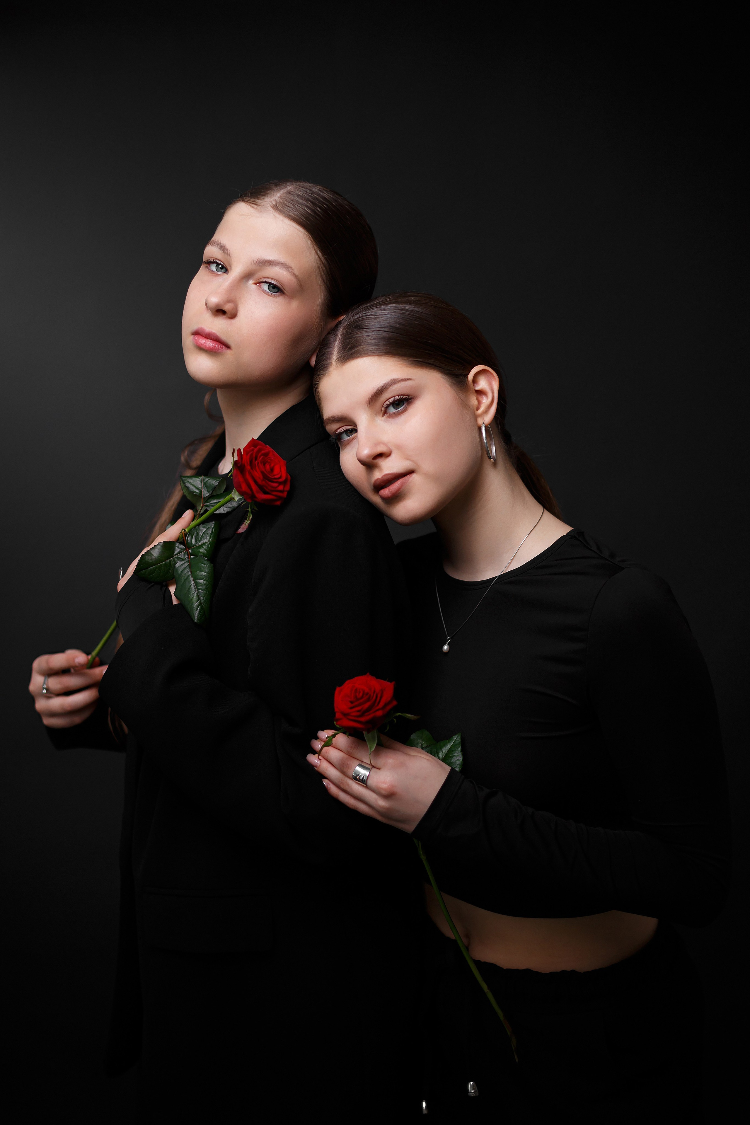 Две сестры. Фотограф в городе Томске. Жданова Олеся