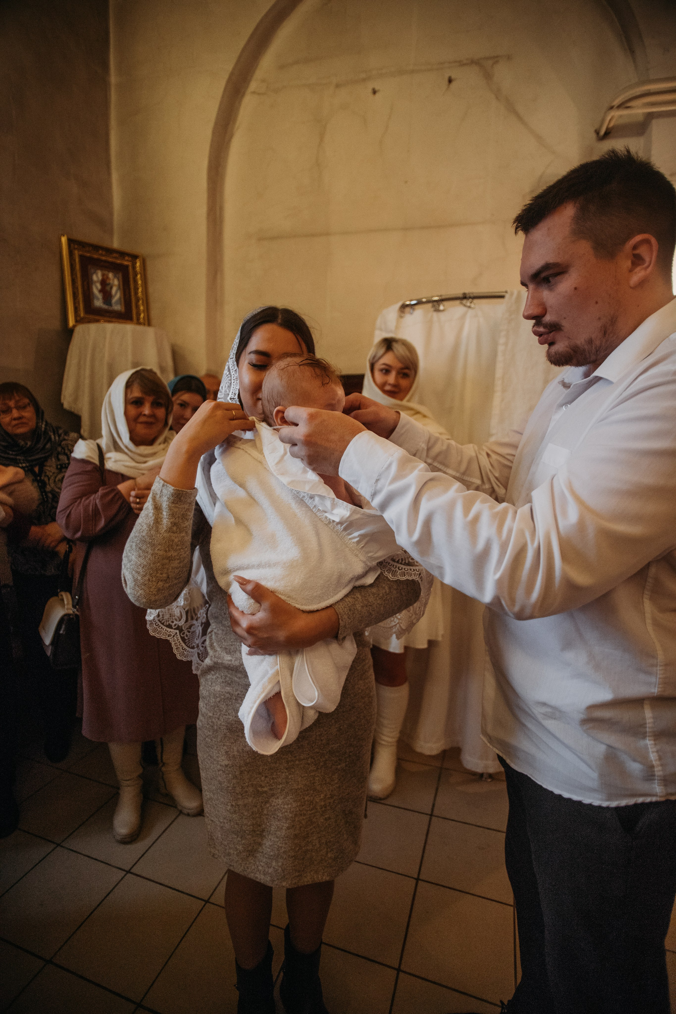 Крещение Аглаи. Венера Гайн. Репортажный фотограф  Тюмень. Обучение фотографии с 0