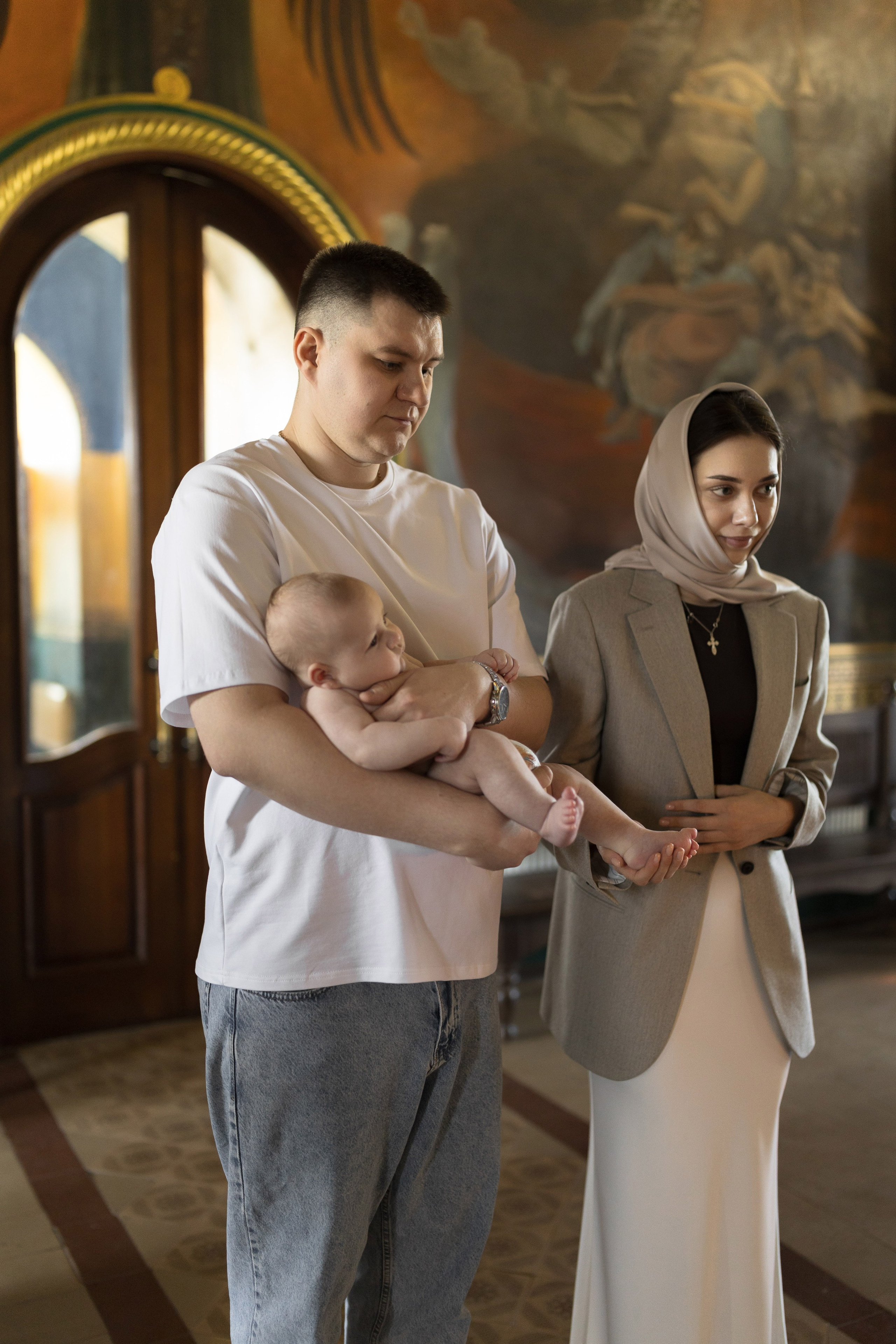 Крещение Егора в Николаевской церкви. Анастасия Безуглова- свадебный фотограф в Таганроге