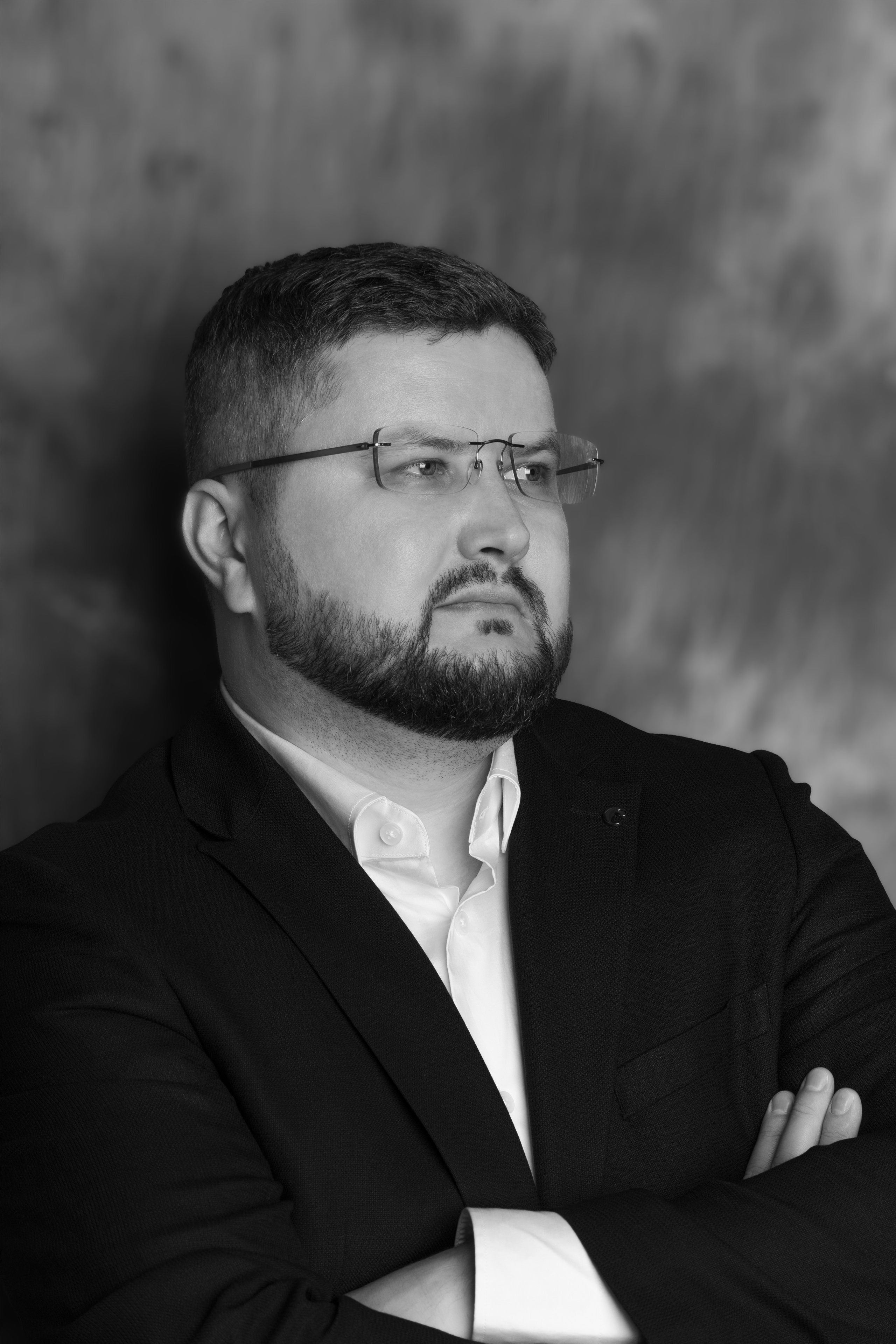 Портретная фотосессияСемейная фотосессияДетская фотосессияЛюбовная/Love-story фотосессияСвадебная фотосессияФотосессия для помолвкиПрофессиональный/деловой портретРекламная/коммерческая фотосессияФотосессия продукции (товары)Фотосессия моды (fashion)Бьюти-съемка (красота, макро-детали лица)Фотосессия lifestyle (повседневная жизнь, атмосфера)Фотосессия в полёте/авиационная (иногда отдельно как аэросъемка)Пейзажная/ландшафтная фотосессияАрхитектурная фотосессияАнфас/студийная фотосессияНю-фотосессия (с оговорками об этике и согласии)Фотосессия для артистов/музыкантовФотосессия для блогеров и инфлюенсеровФотосессия в стиле ретро/винтажЭко- и концептуальная съемка (арт-иллюстративная)Фотосессия для мероприятий (часто как репортажная)Aerial/дрон-съемка (в сочетании с портретной или пейзажной частью)Инфографическая/презентационная фотосессия (для презентаций и каталогов)