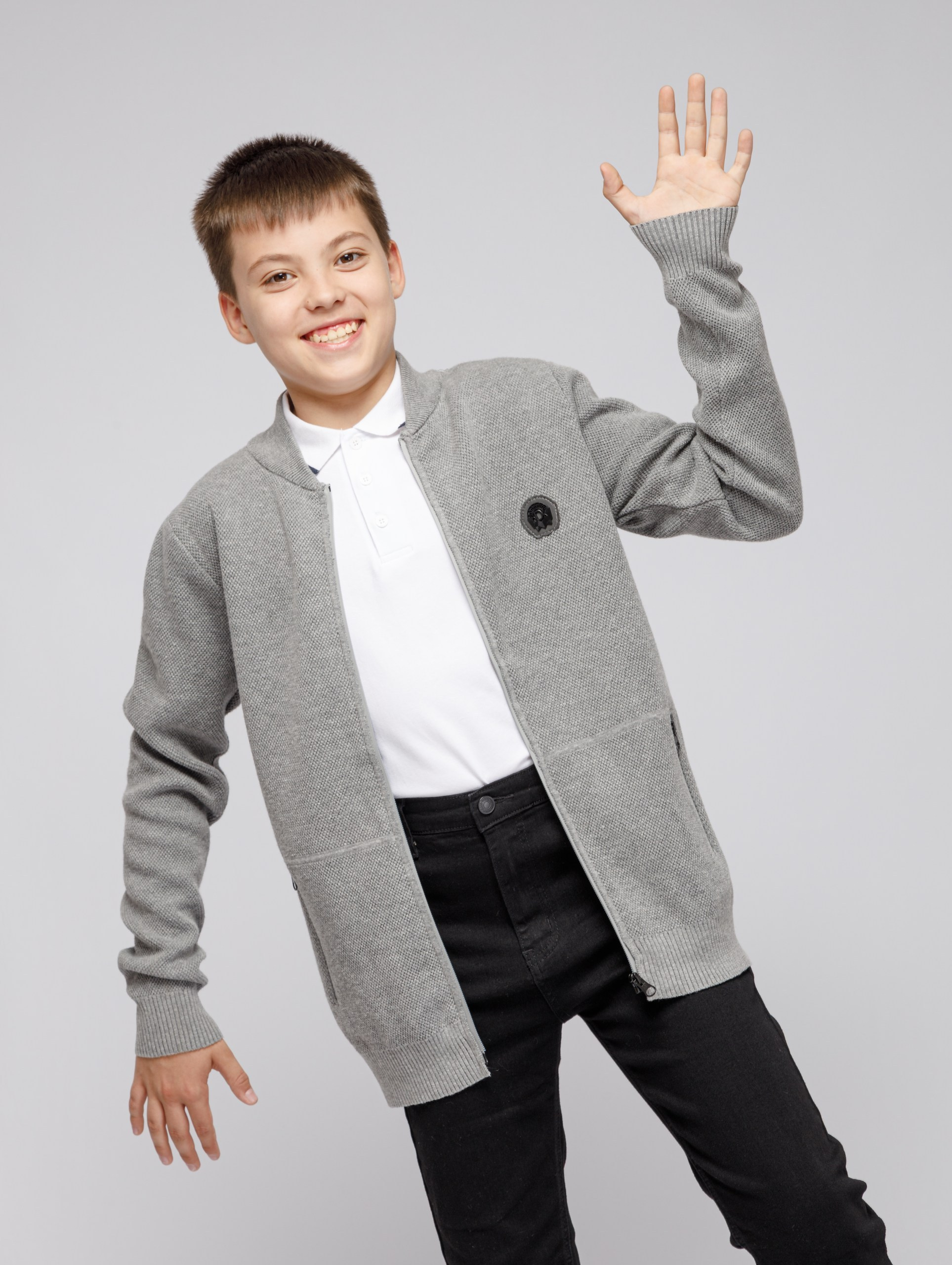 Съемка детской одежды и обуви на модели сайтов, маркетплейсов, WB, Ozon, Яндекс Маркет и др. Студия коммерческой съемки ХВОЯ