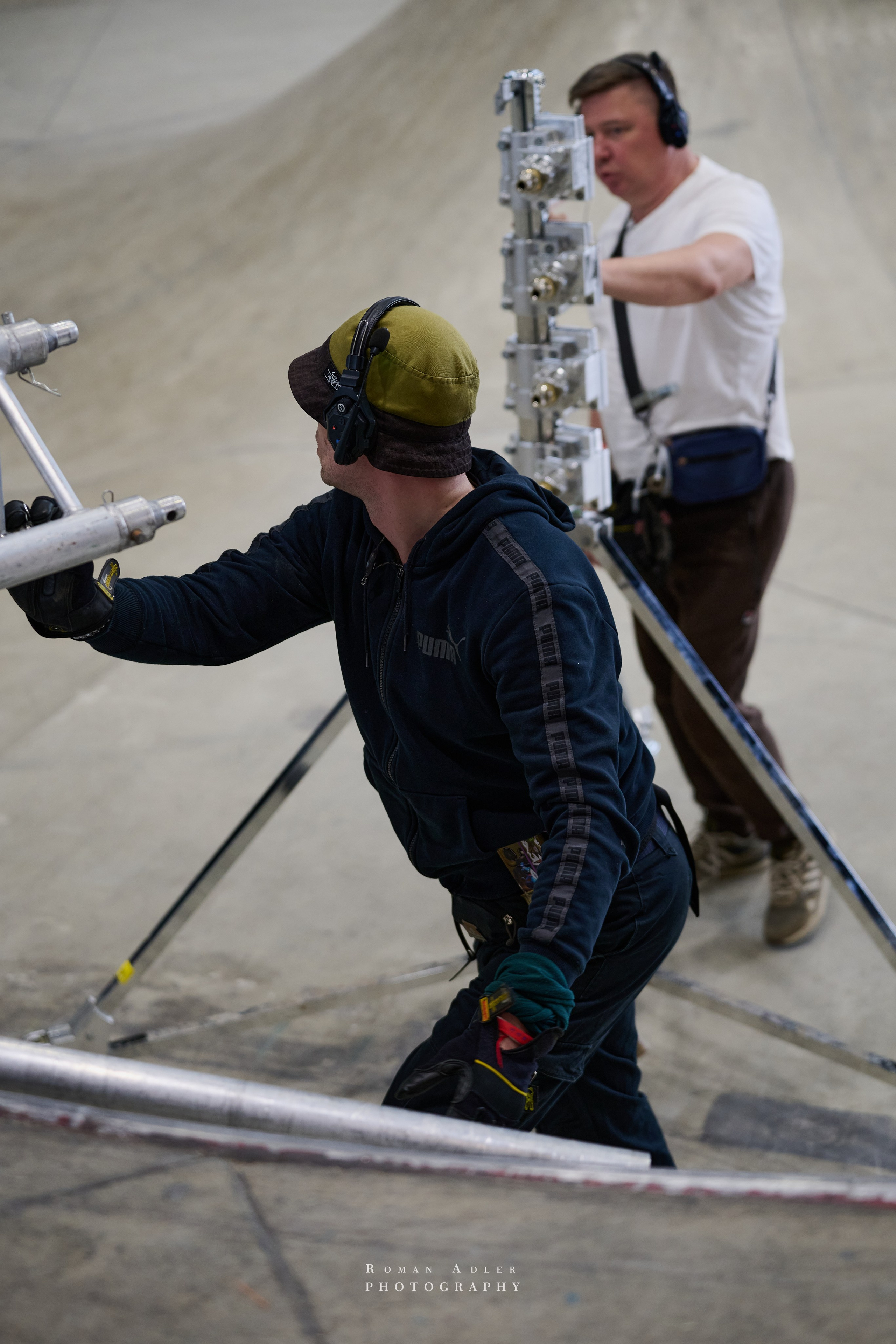 Репортаж со съёмок фильма «Своя в доску». Фотограф Роман Адлер