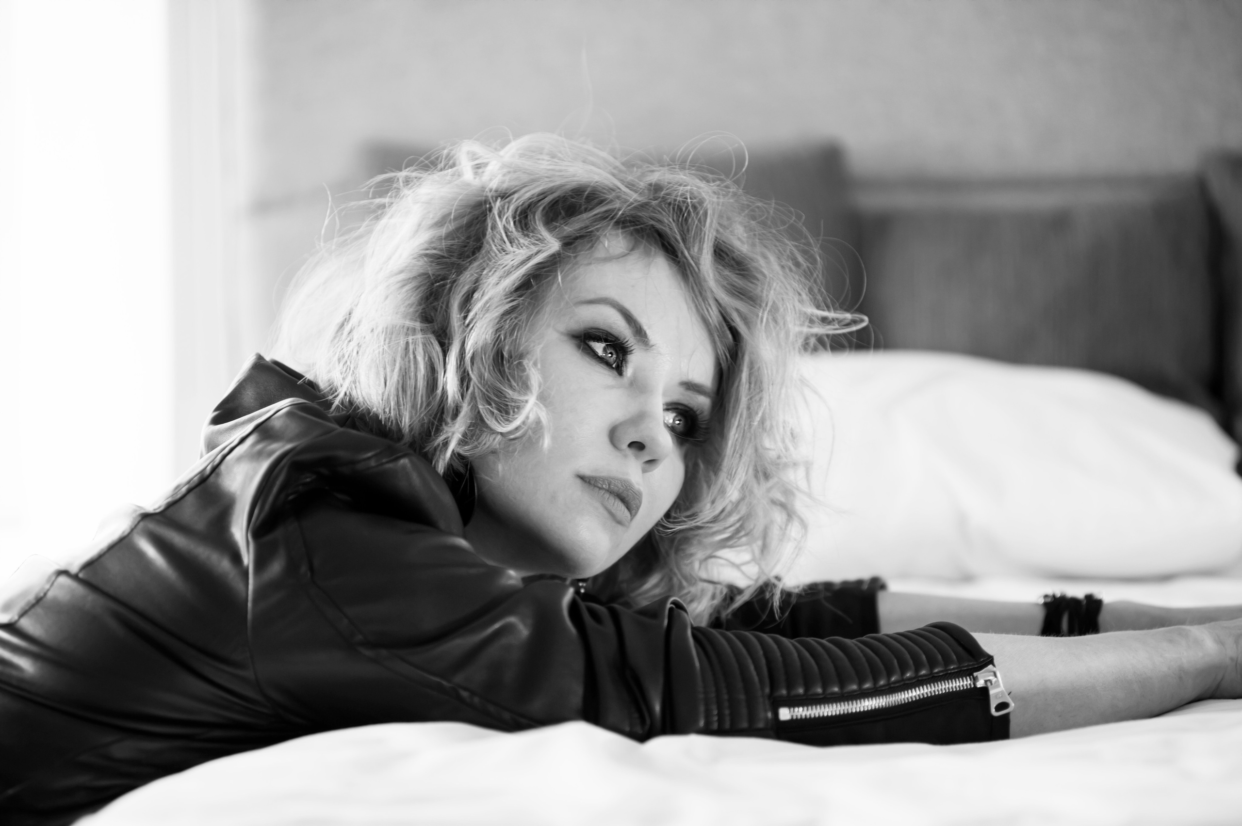 Лофт. Фотограф Милена ЯновскаяМеня зовут Милена Яновская. Я фотограф и автор арт-фототерапевтических проектов