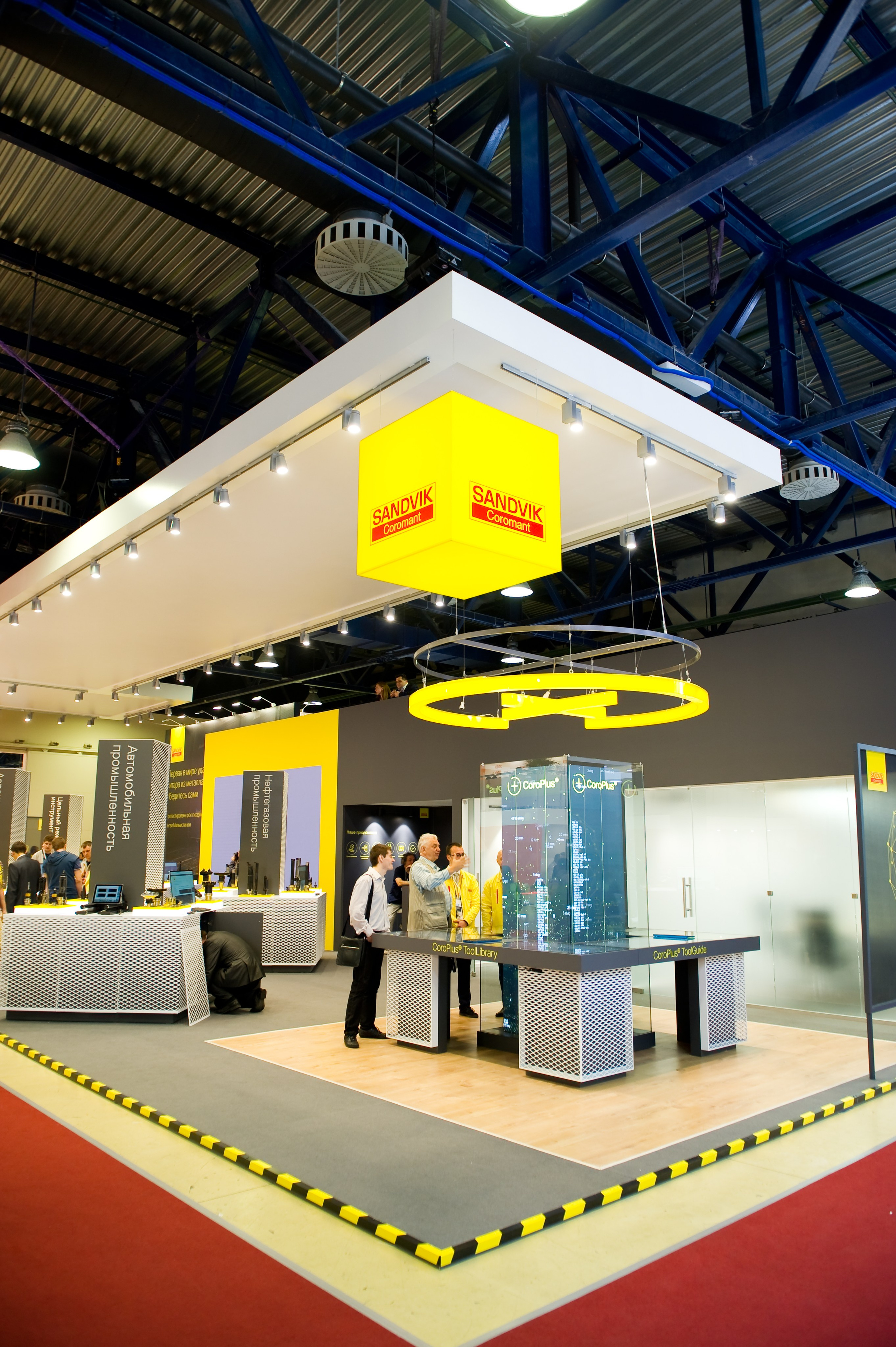 Работа Sandvik на выставке «Металлообработка». Репортажный фотограф и видеограф Слава Думчев. Тимбилдинги, отчетники, корпоративы